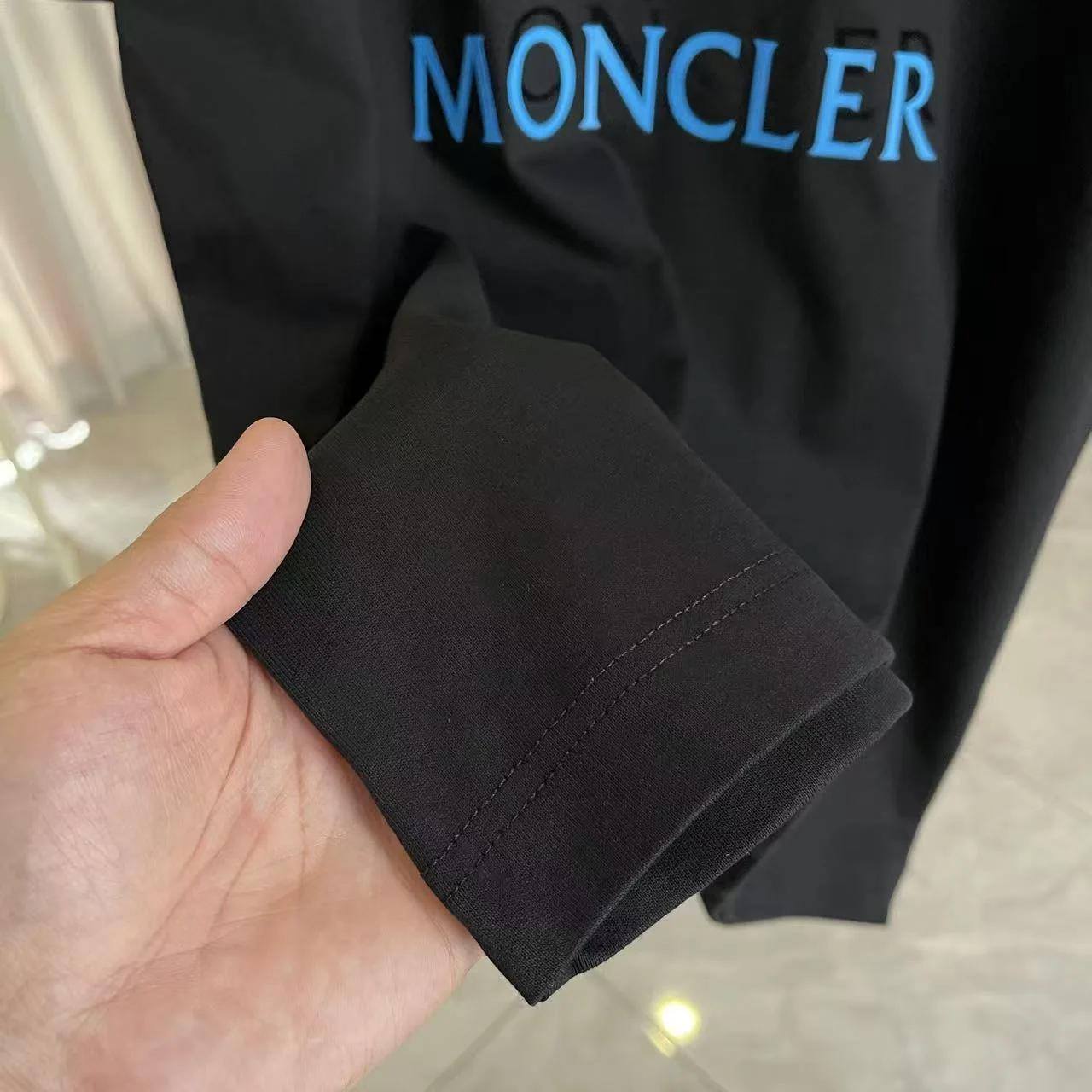 몽클레어 퍼스널라이즈 로고 플로키 반팔 티셔츠 상세 이미지 9