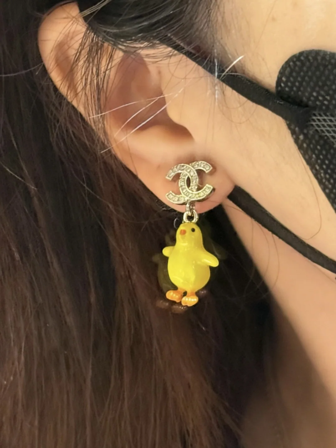 샤넬 더블 C 스터드 귀걸이 상세 이미지 3