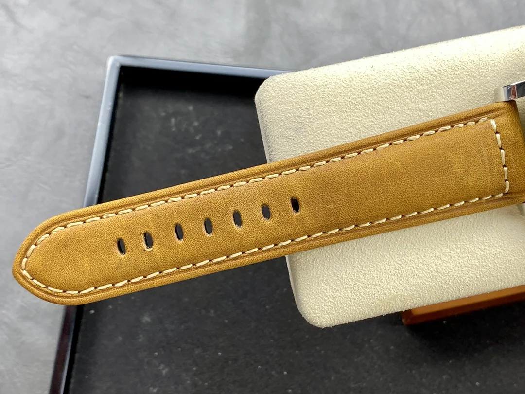 파네라이 PAM390 수동 시계 상세 이미지 9