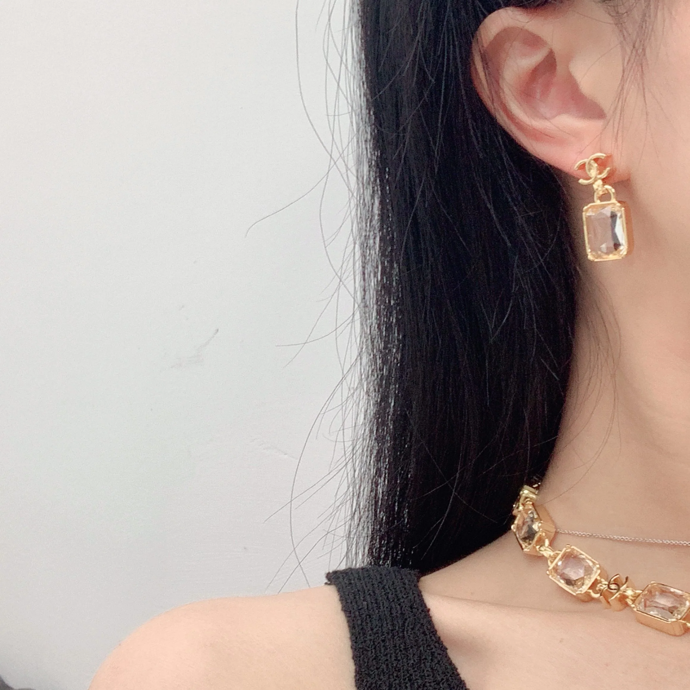 샤넬 컬러 블록 황동 귀걸이 153804