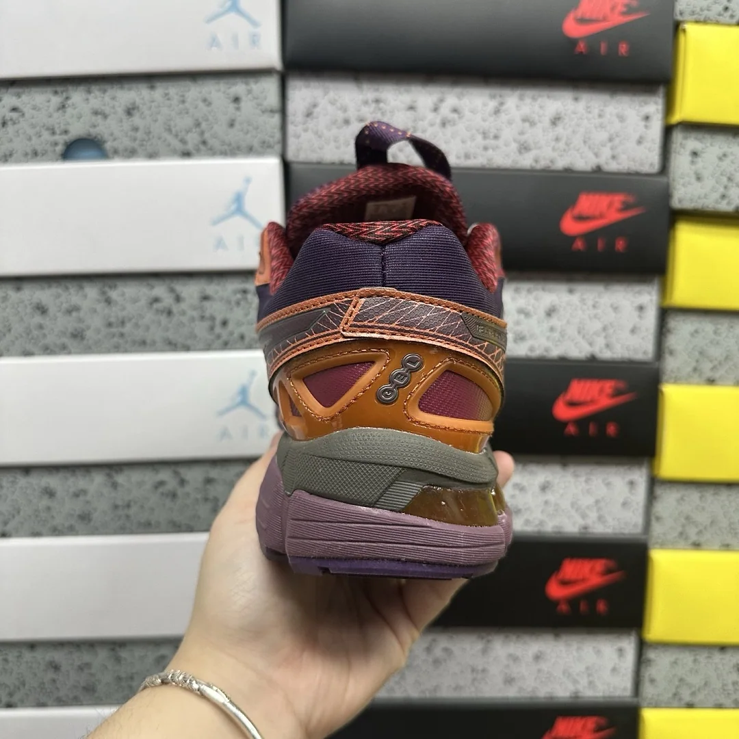 아식스 [KO] 1203A664-500 200436 Asics UB10-S Gel-Kayano 20 Kiko Kostadinov Plum 상세 이미지 9