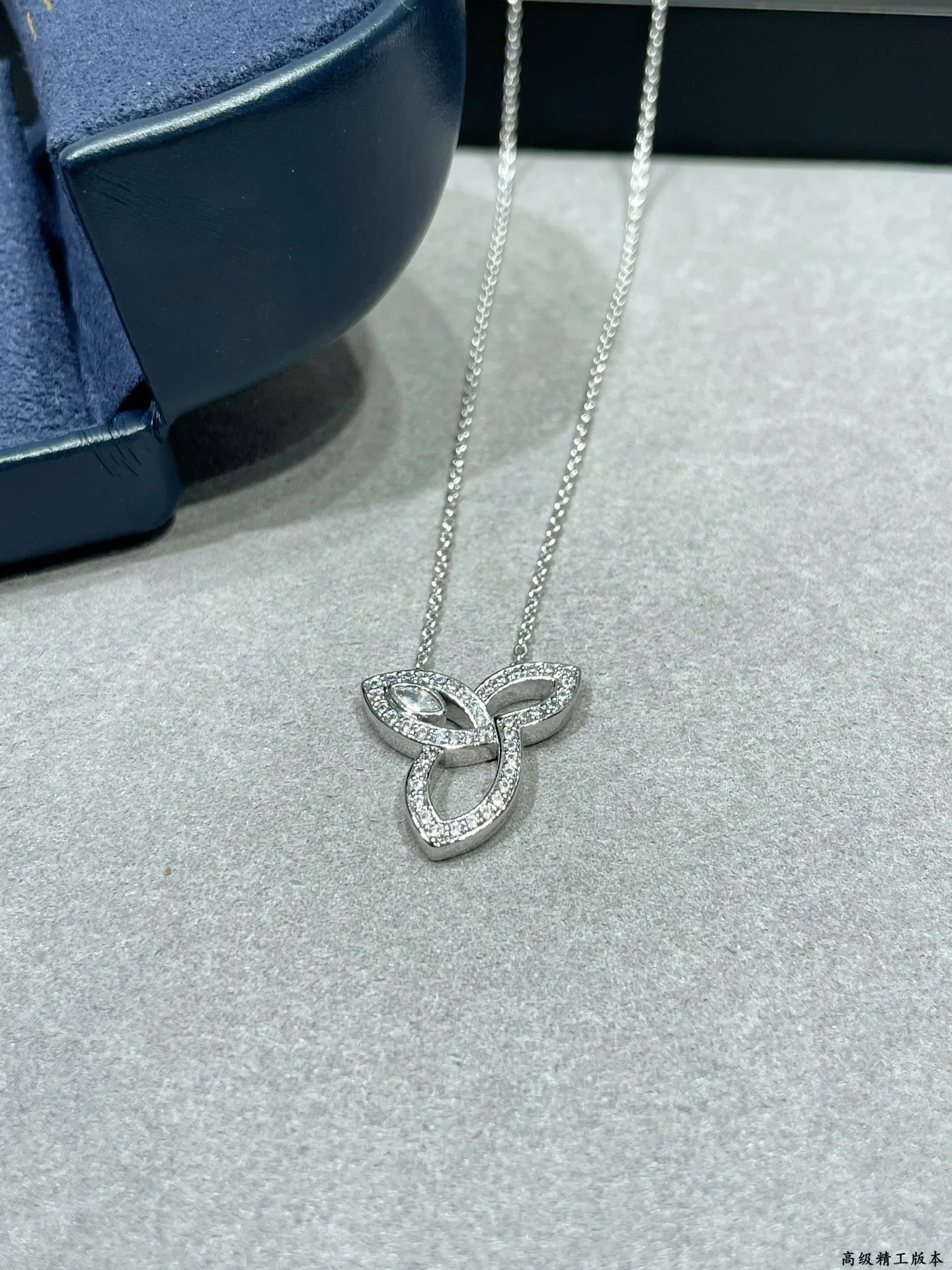 해리윈스턴 큐빅 장식 목걸이 상세 이미지 8