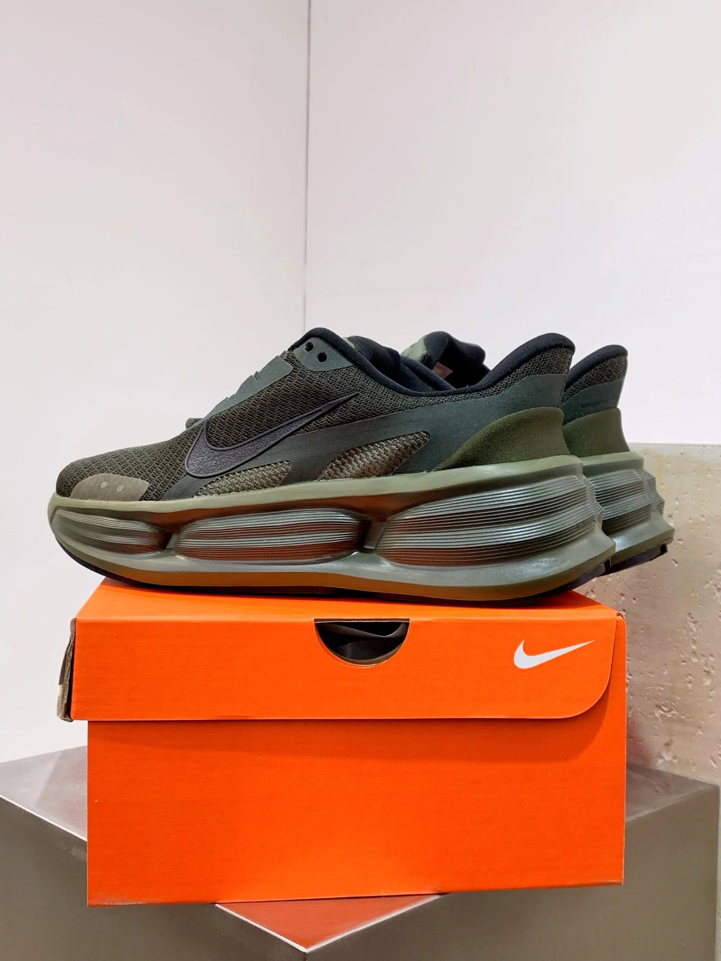 나이키ETC 경량 메시 러닝화 상세 이미지 5