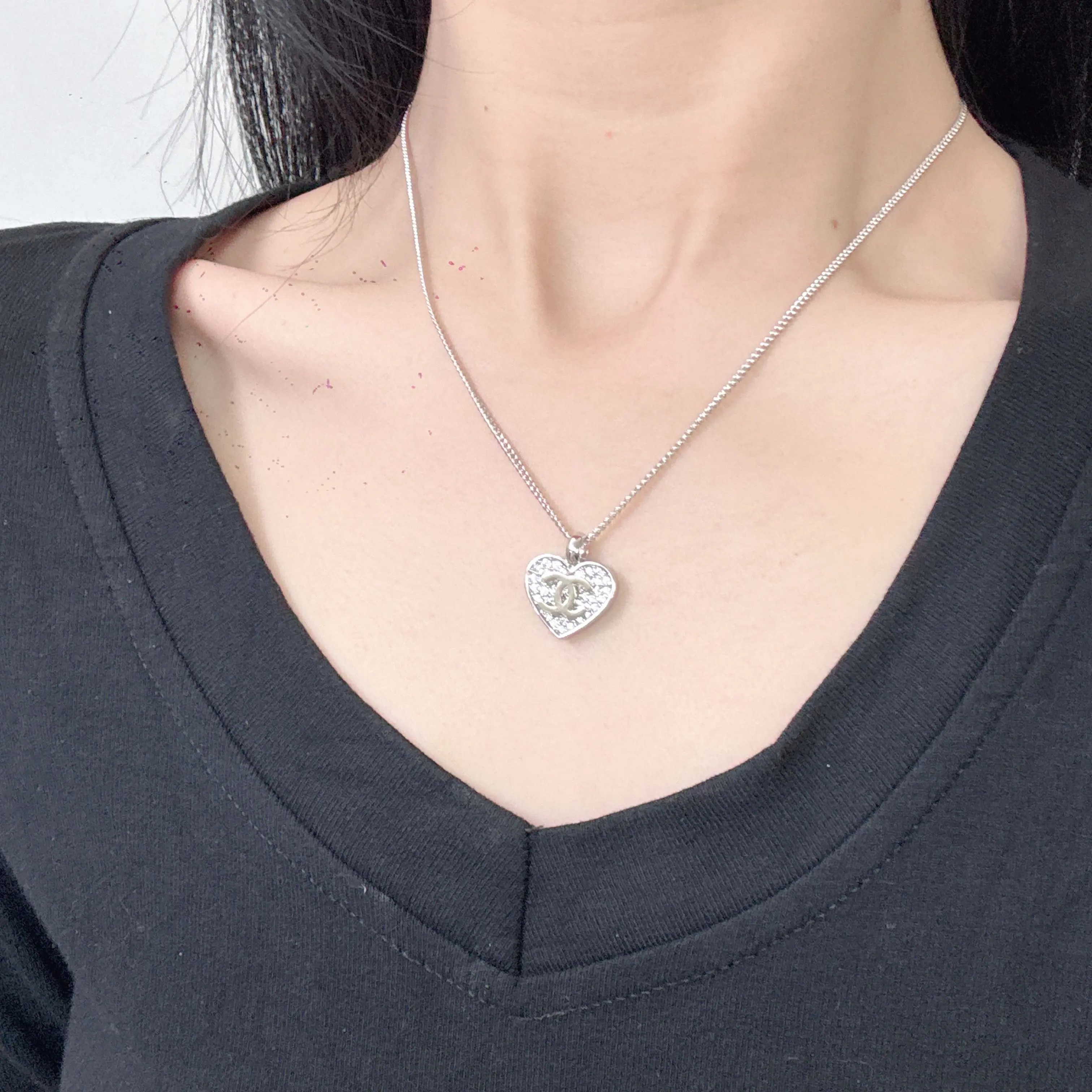 샤넬 꽃 장식 목걸이 153482
