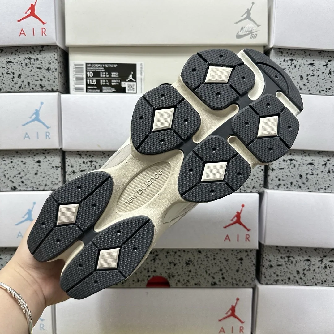 뉴발란스 [C] 9060 U9060EEB 202135 New Balance 9060 상세 이미지 4