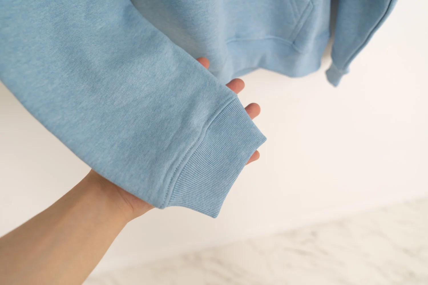 발렌시아가 남성 블루 후드 스웨트셔츠 상세 이미지 9
