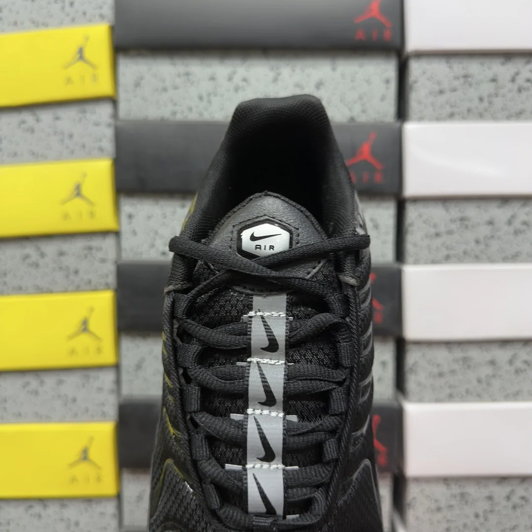 나이키 [BD] 에어 맥스 플러스 DX8971-001 201903 Nike Air Max Plus Mini Swoosh Black Silver 상세 이미지 8