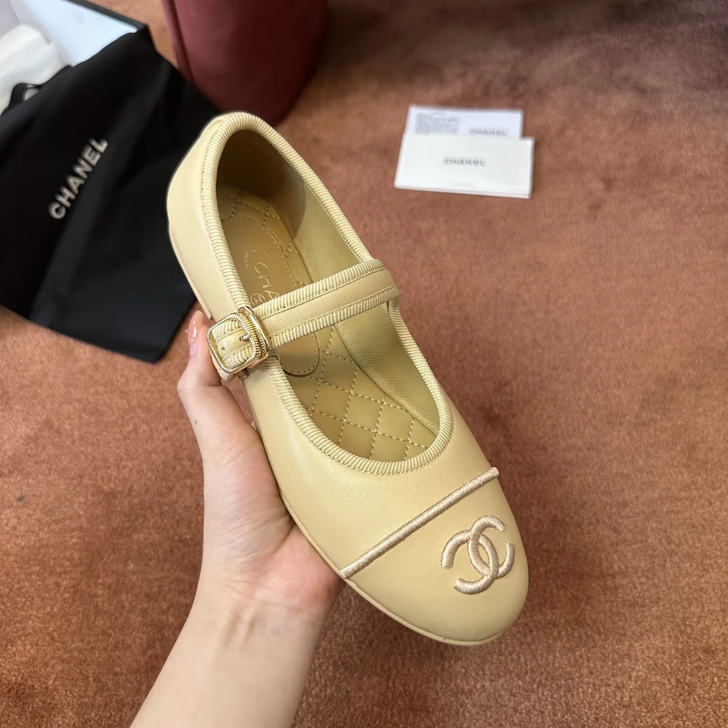 샤넬 카멜리아 플랫슈즈 상세 이미지 3