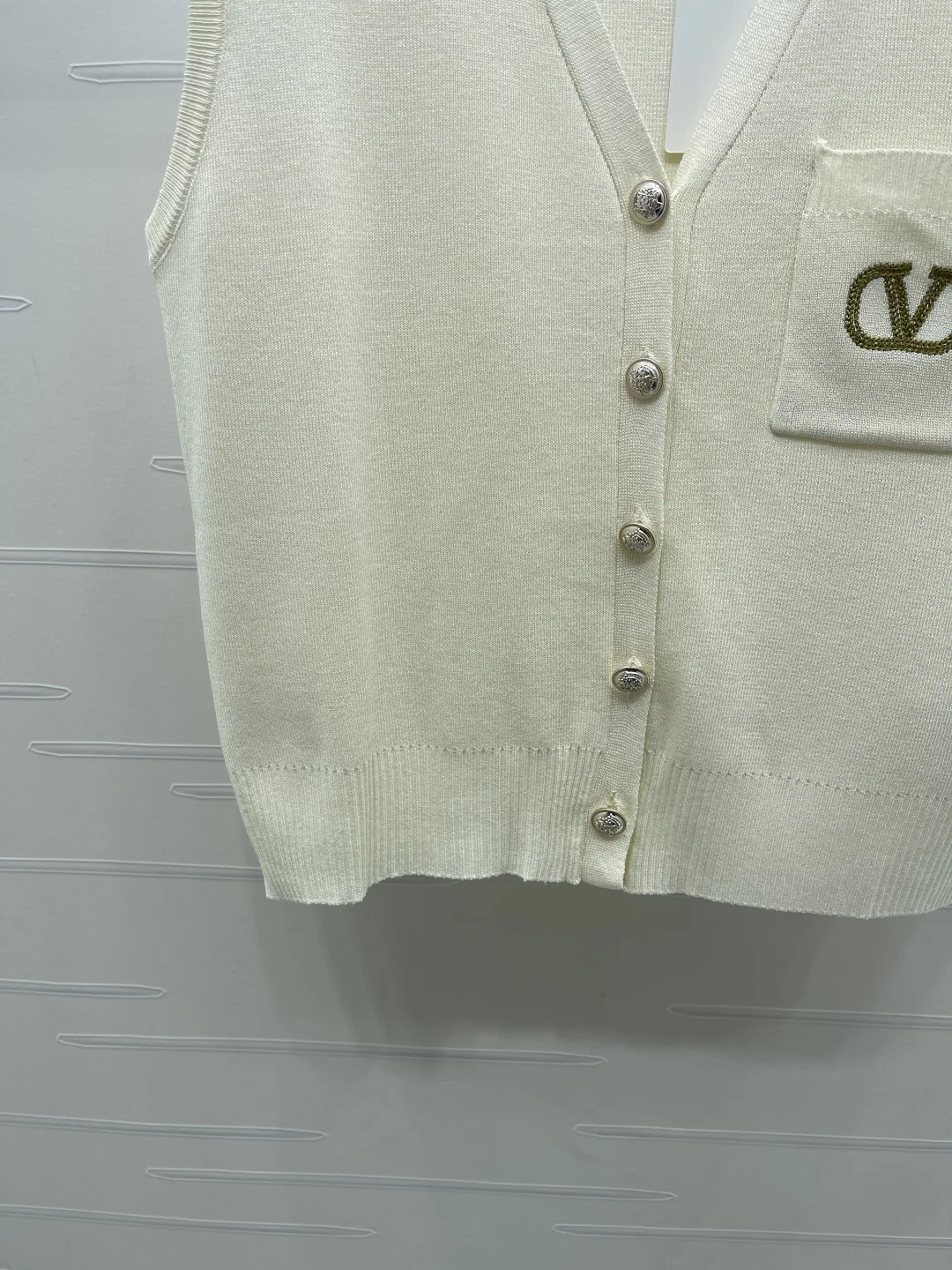 발렌티노 카라 장식 니트 베스트 여성 자켓 상세 이미지 5