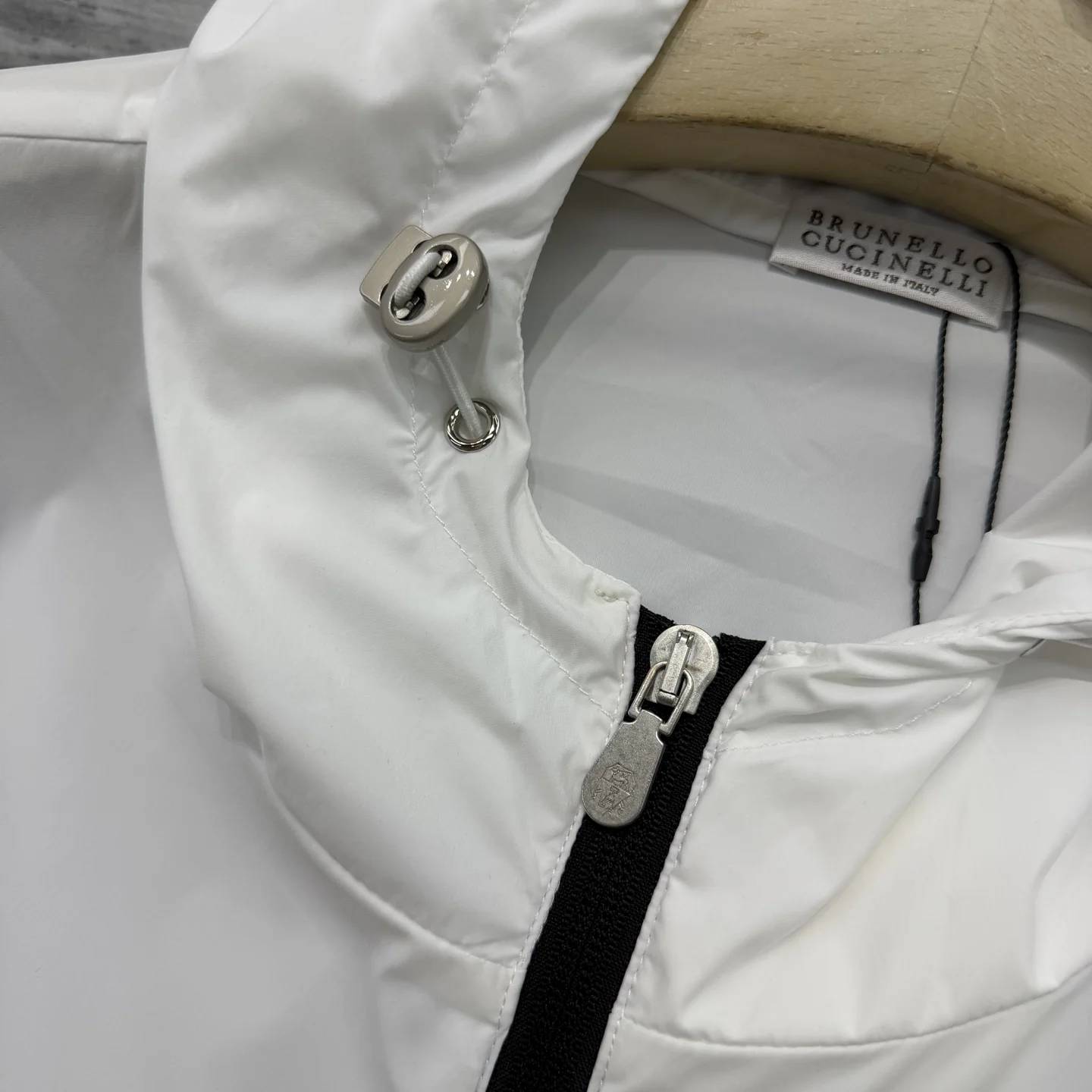 브루넬로쿠치넬리 후드 지퍼 남성 자켓 상세 이미지 6