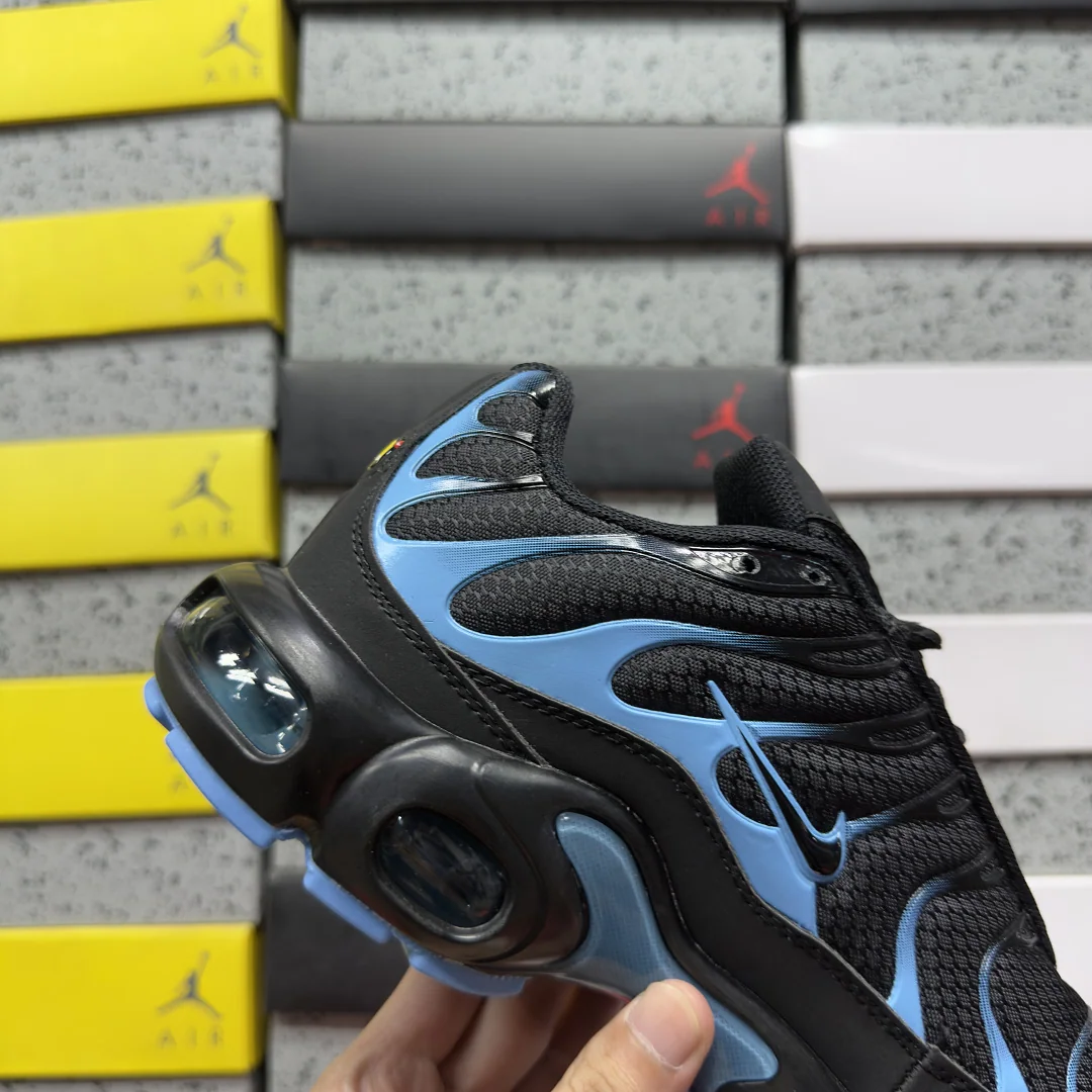 나이키 [BD] 에어 맥스 플러스 DM0032-005 201866 Nike Air Max Plus Black University Blue 상세 이미지 9