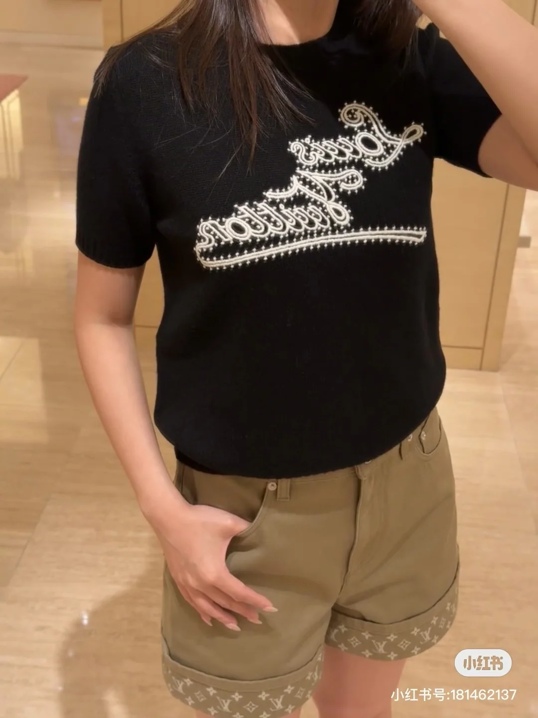루이비통 캐시미어 자수 여성 반팔 티셔츠 상세 이미지 4
