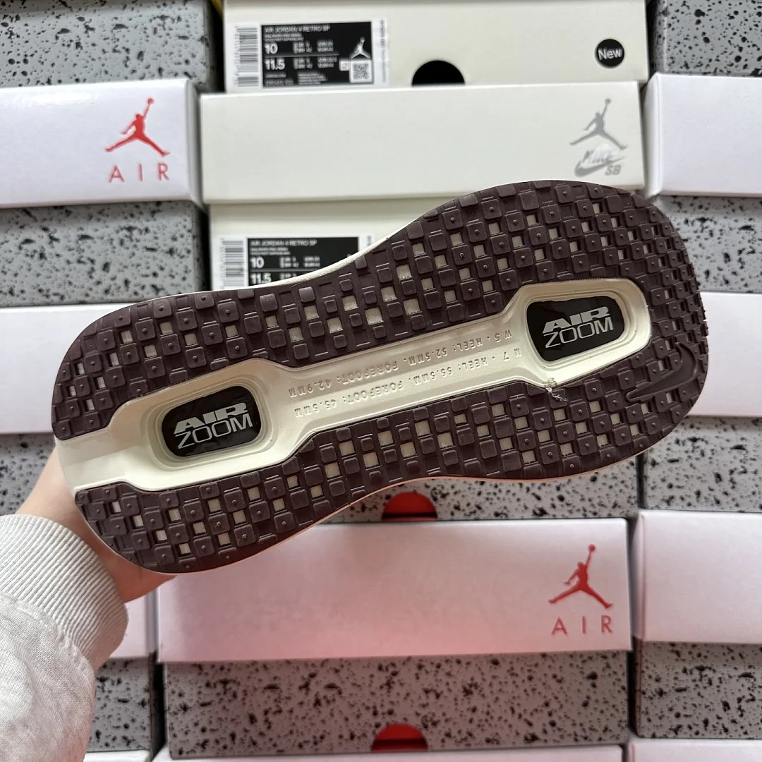 나이키 [5A] 보메로 프리미엄 아이보리 HQ2050-700 201634 Nike Vomero Premium 상세 이미지 5