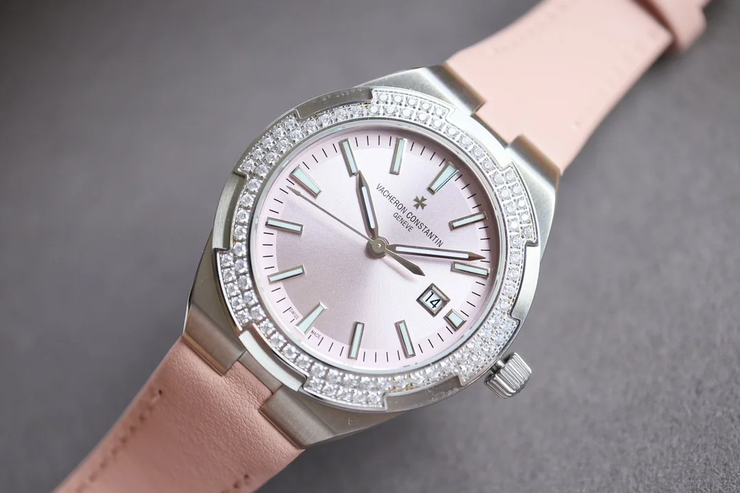 바쉐론콘스탄틴 바쉐론 콘스탄틴 오버시즈 4600 V 자동 CC 공장 레플리카 43597 Vacheron Constantin 상세 이미지 8
