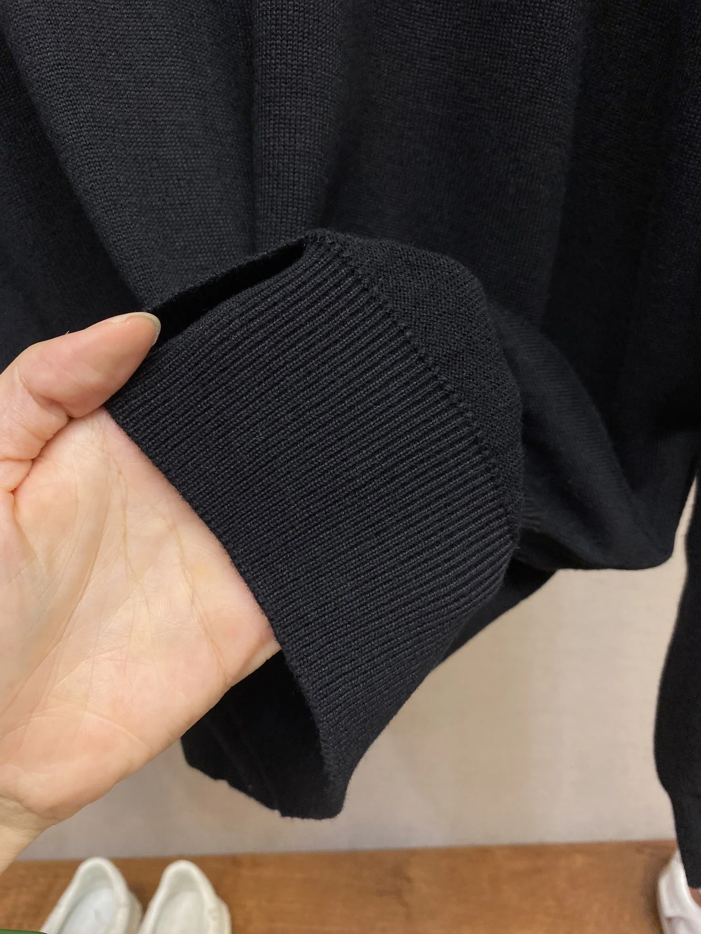 몽클레어 울 혼방 자카드 크루넥 스웨터 긴팔 상세 이미지 8