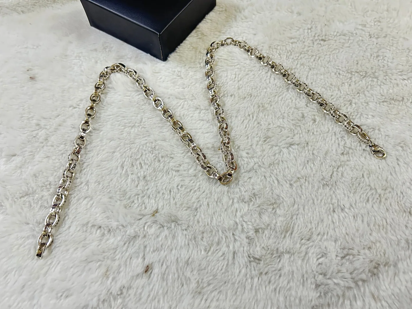 크롬하츠 오벌 레터 목걸이 상세 이미지 9