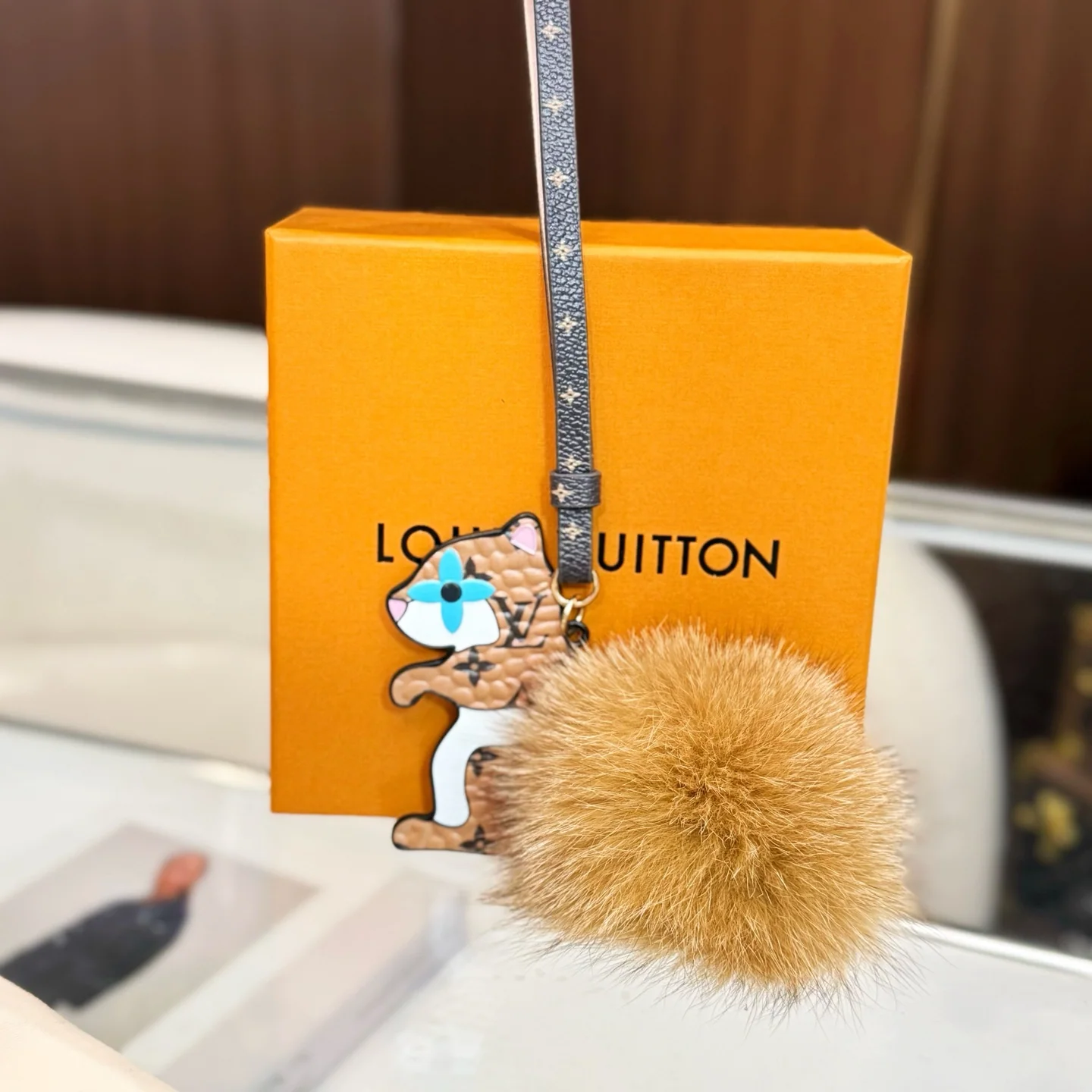 루이비통 LV 퍼리 프렌즈 다람쥐 모티프 키링 상세 이미지 9