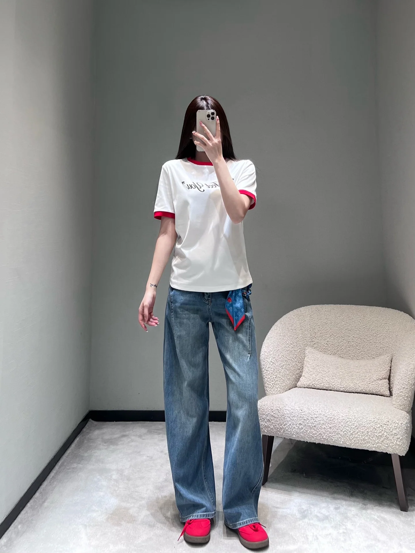 디올 카라 블록 레터 프린트 반팔 티셔츠 26 SS 상세 이미지 4