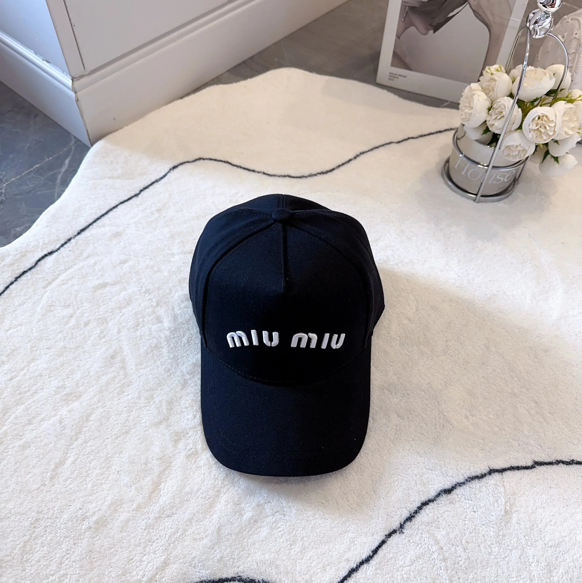 미우미우 모자 79411 Miu Miu Cap 상세 이미지 1