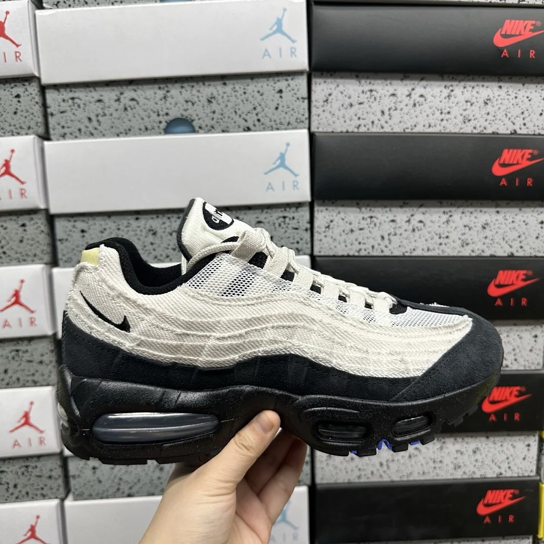 나이키 [KZ2.0] 에어 맥스 95 IO0284-010 201810 Nike Air Max 95 Big Bubble City Pack 상세 이미지 5