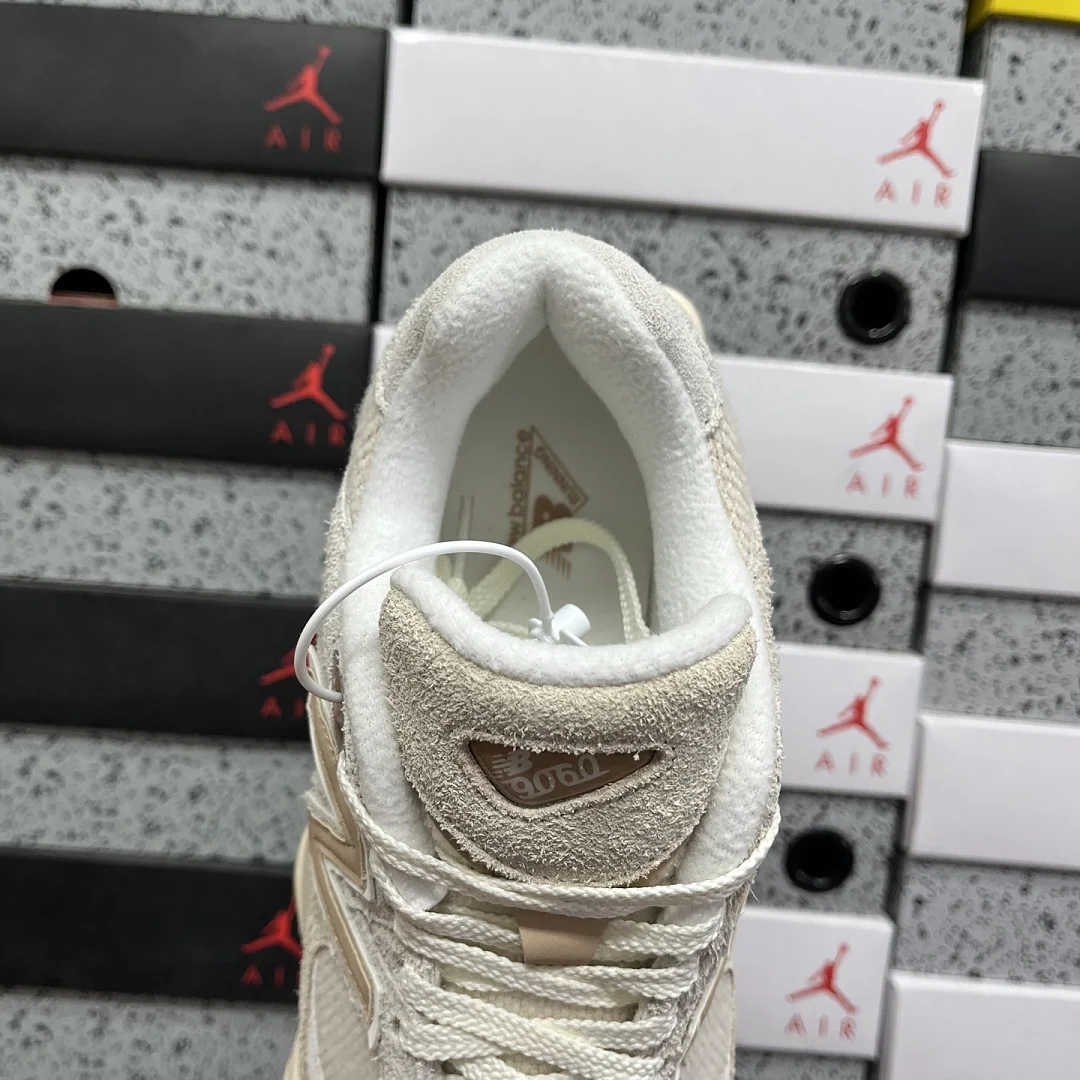 뉴발란스 [C] 9060 U9060CCB 202218 New Balance 9060 상세 이미지 8
