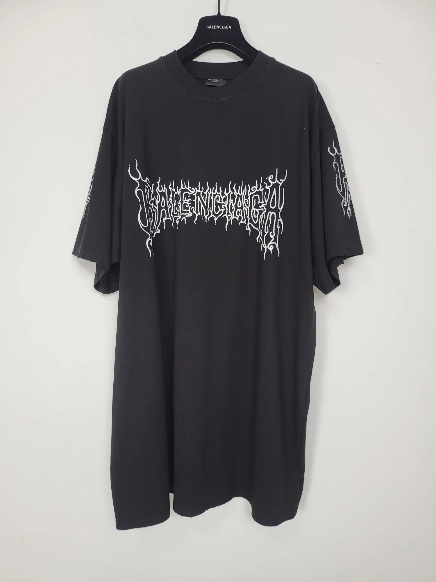 발렌시아가 플레임 버스트 프린트 반팔 티셔츠 2024 SS 상세 이미지 1