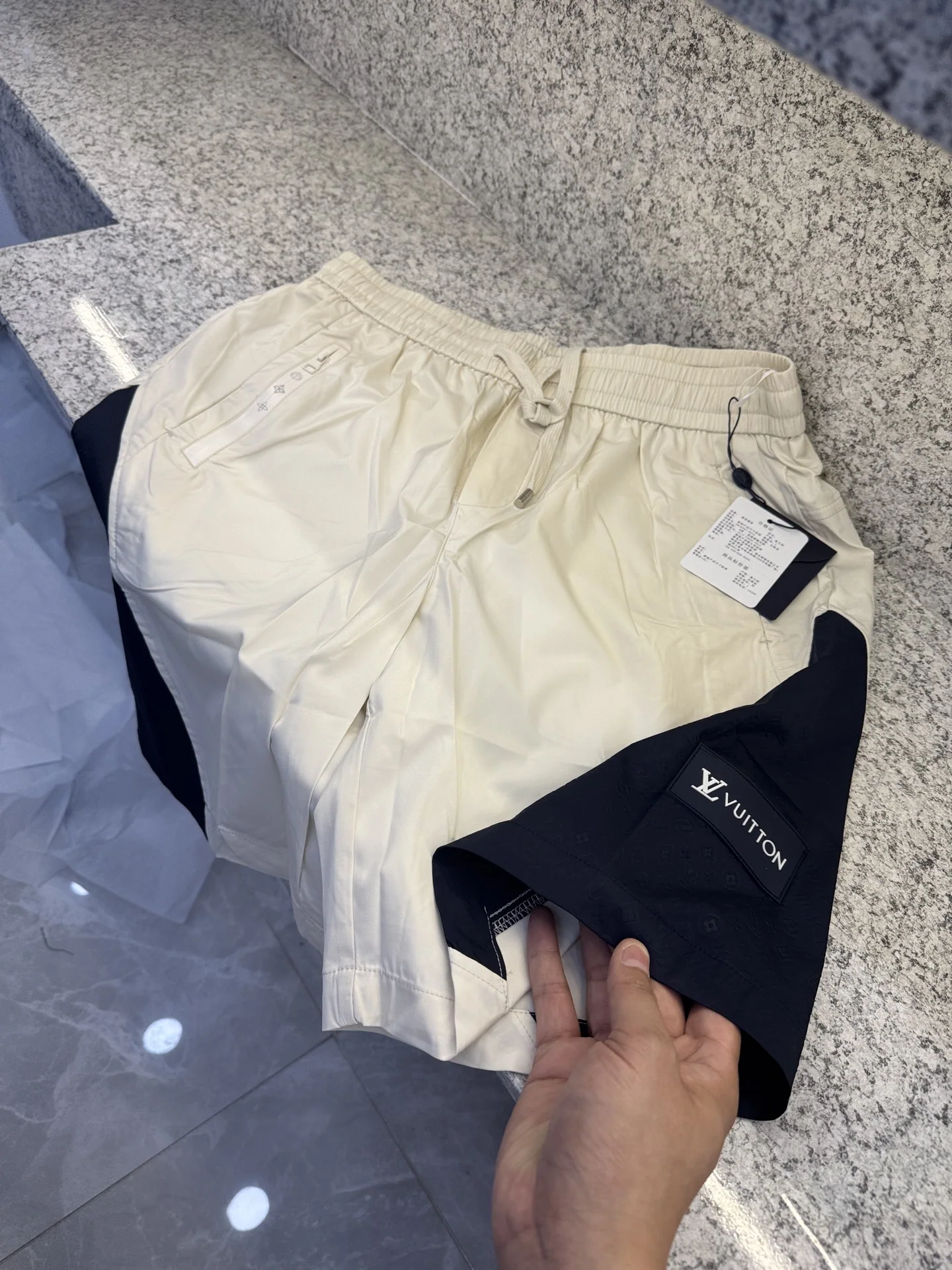 루이비통 남성용 통기성 반바지 151418