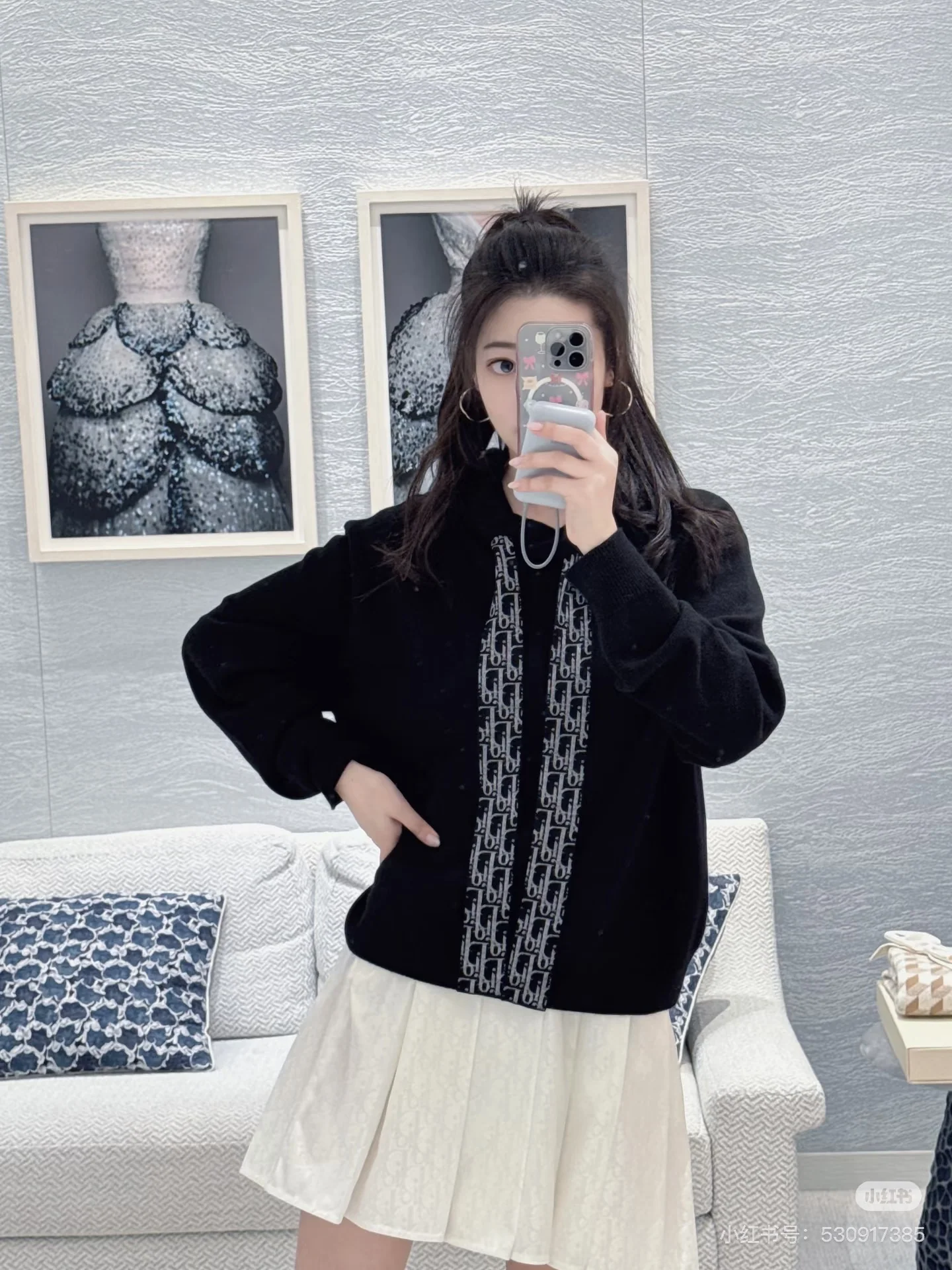 디올 울 혼방 후드 니트 스웨터 146550