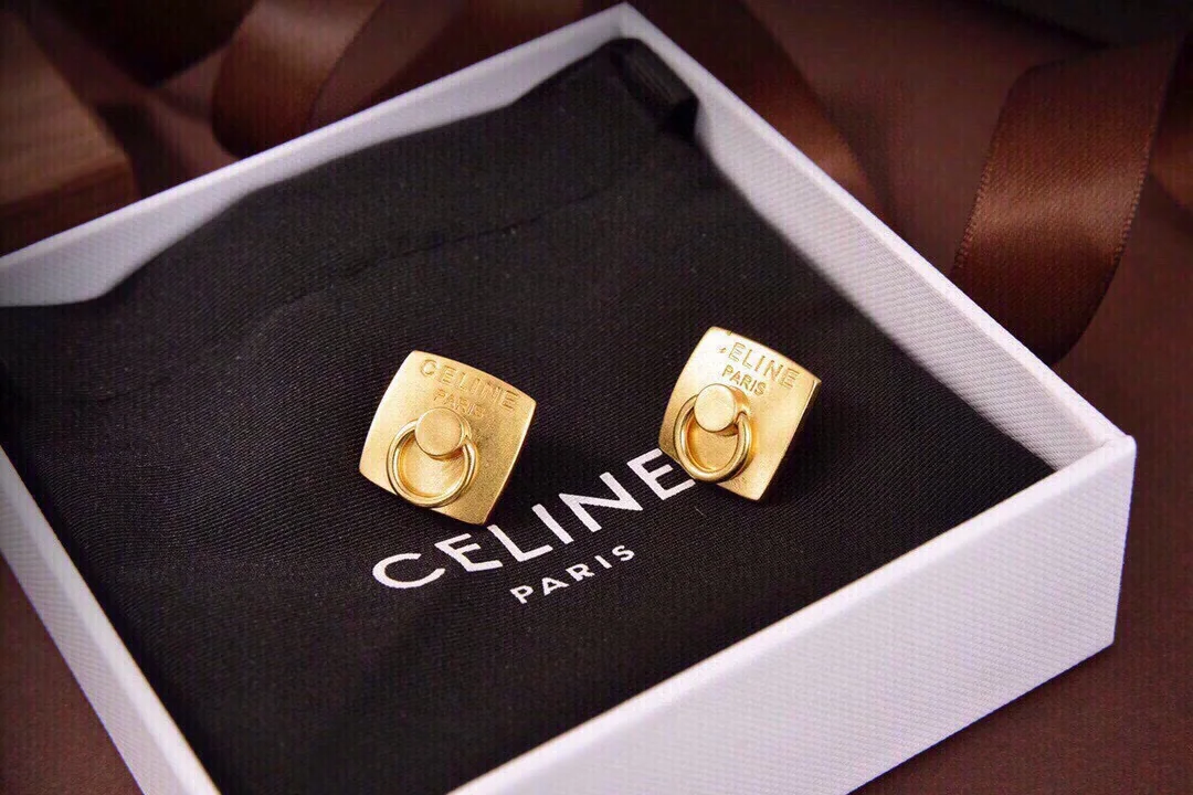 셀린느 개성 있는 디자인 귀걸이 69646