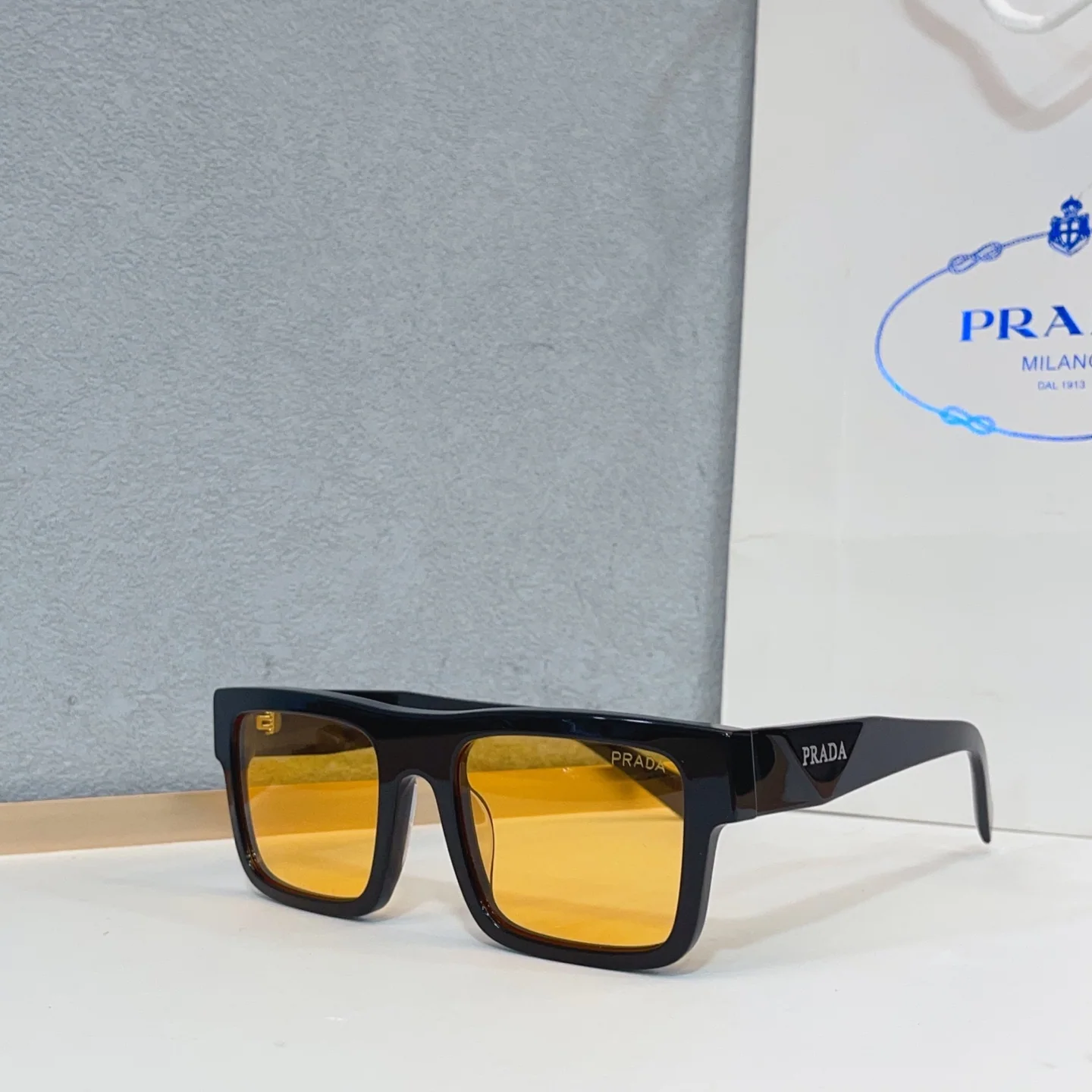 프라다 선글라스 56498 Prada Sunglasses 상세 이미지 6