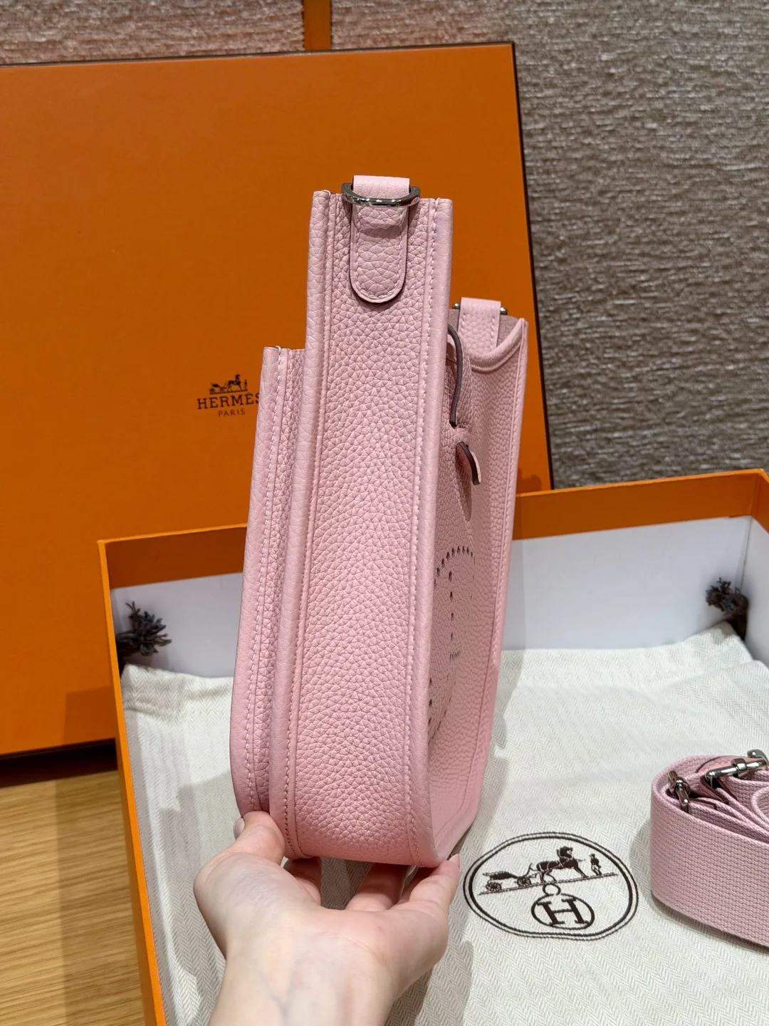 에르메스 에블린 가죽 가방 상세 이미지 4