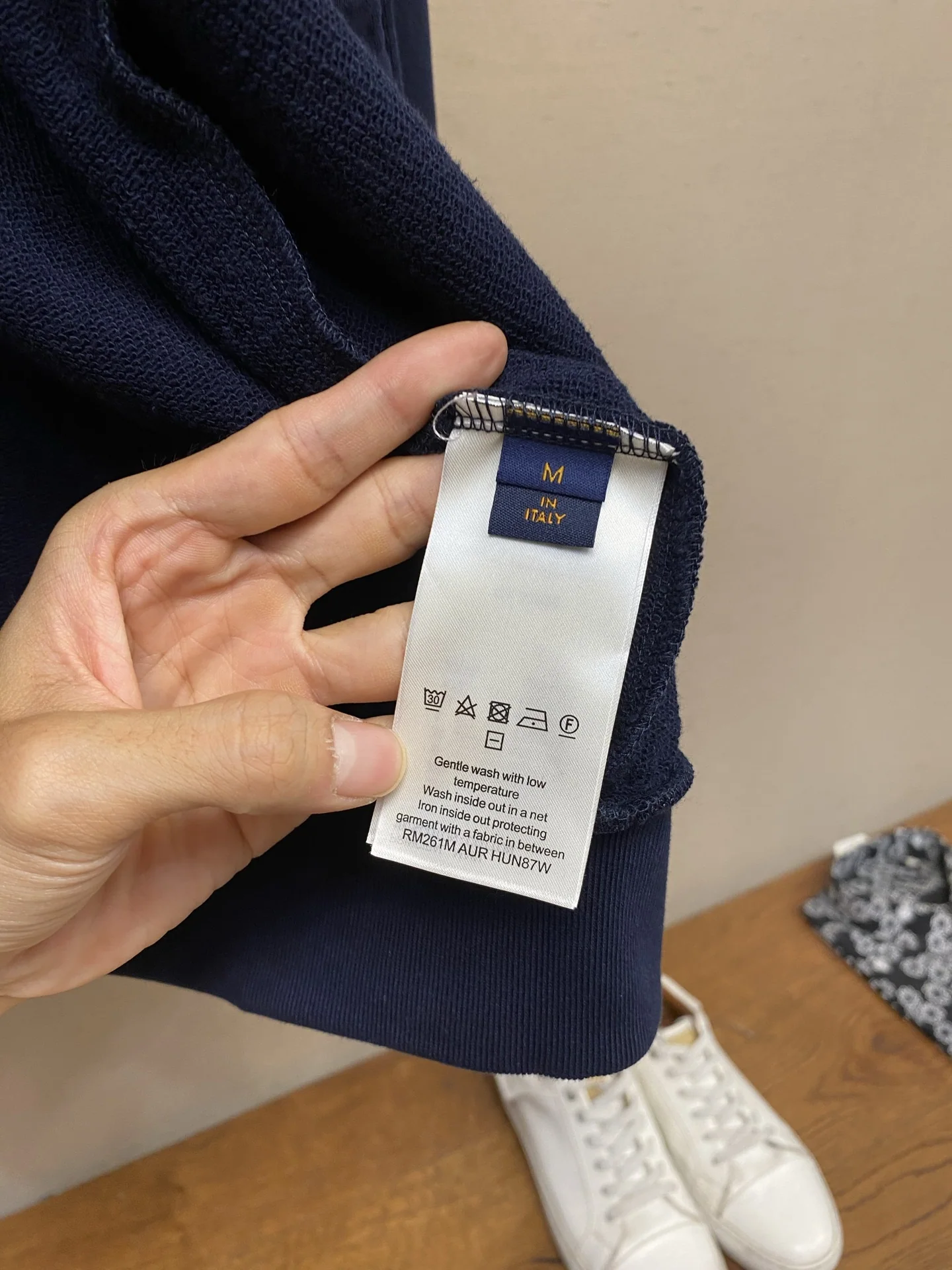 루이비통 자카드 로고 지퍼 후디 자켓 상세 이미지 9