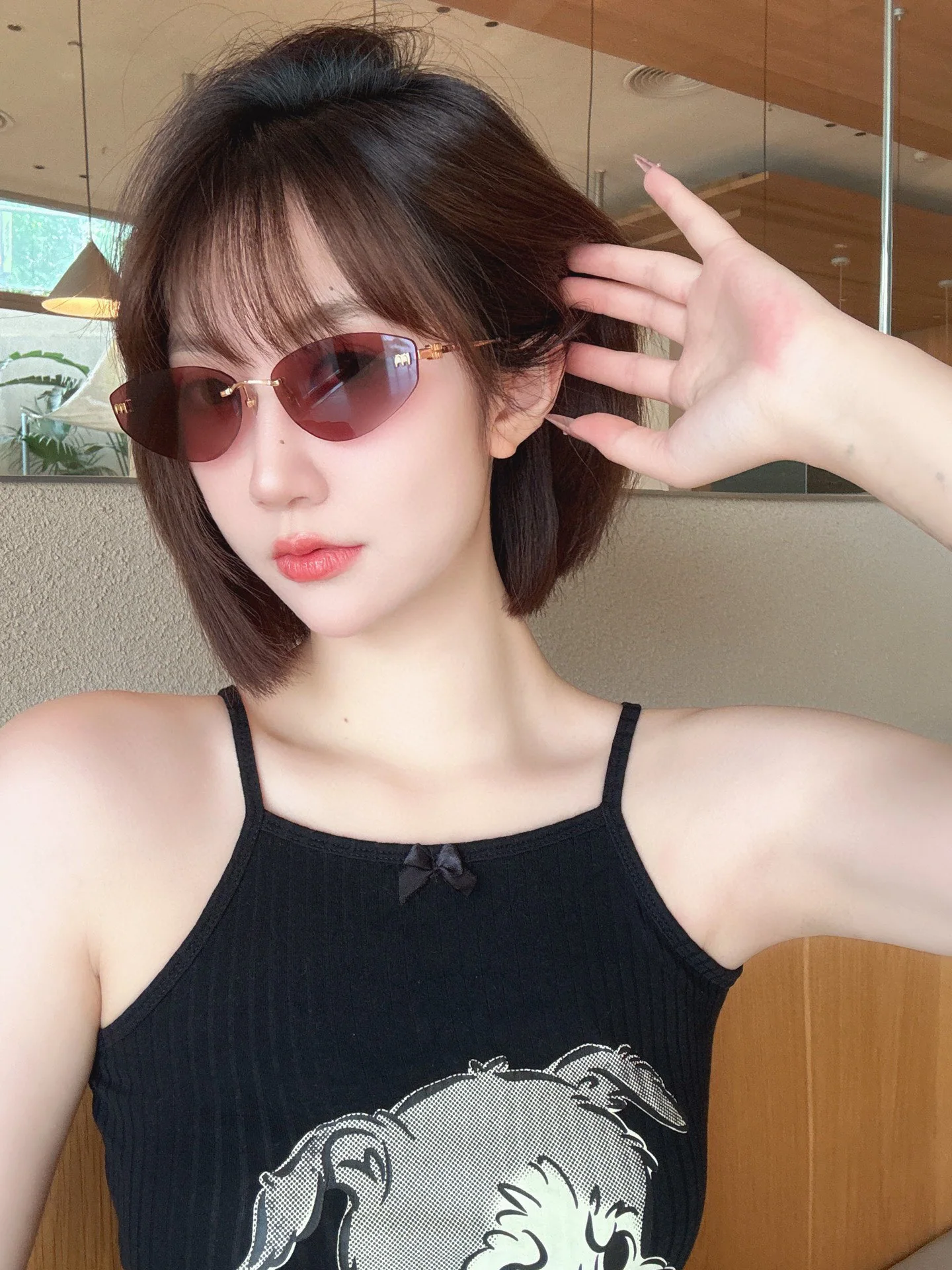 미우미우 VMU 75 ZS 선글라스 상세 이미지 3