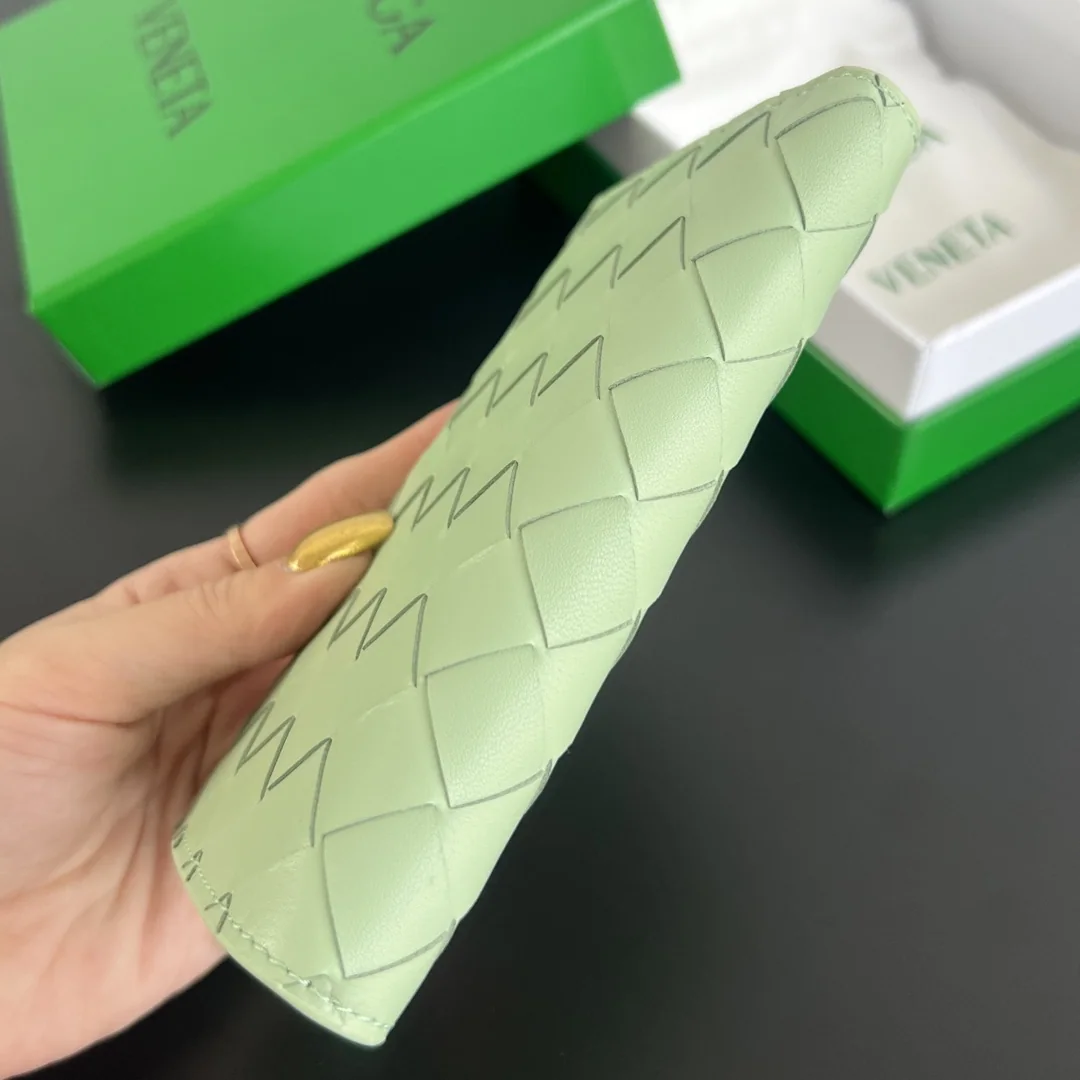 보테가베네타 심플 디자인 지갑 상세 이미지 4