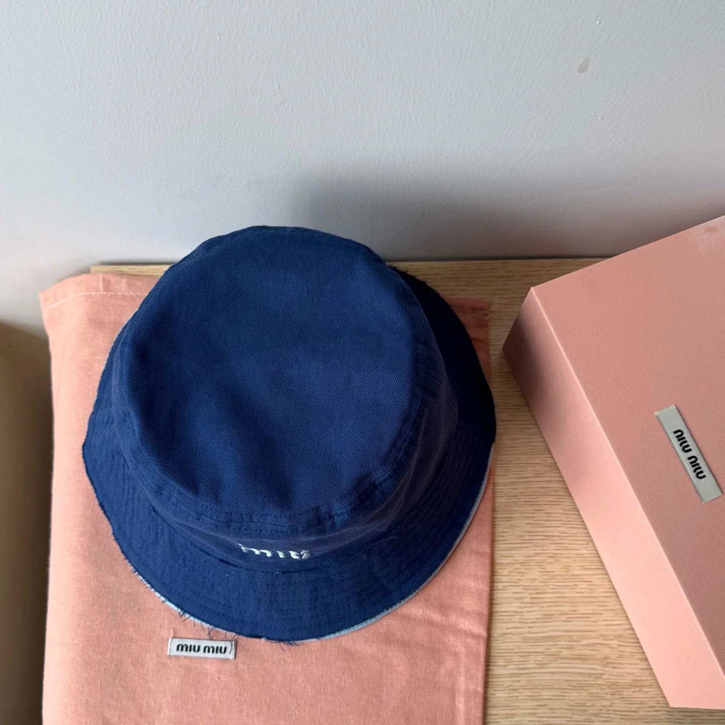 미우미우 모자 80926 Miu Miu Cap 상세 이미지 3