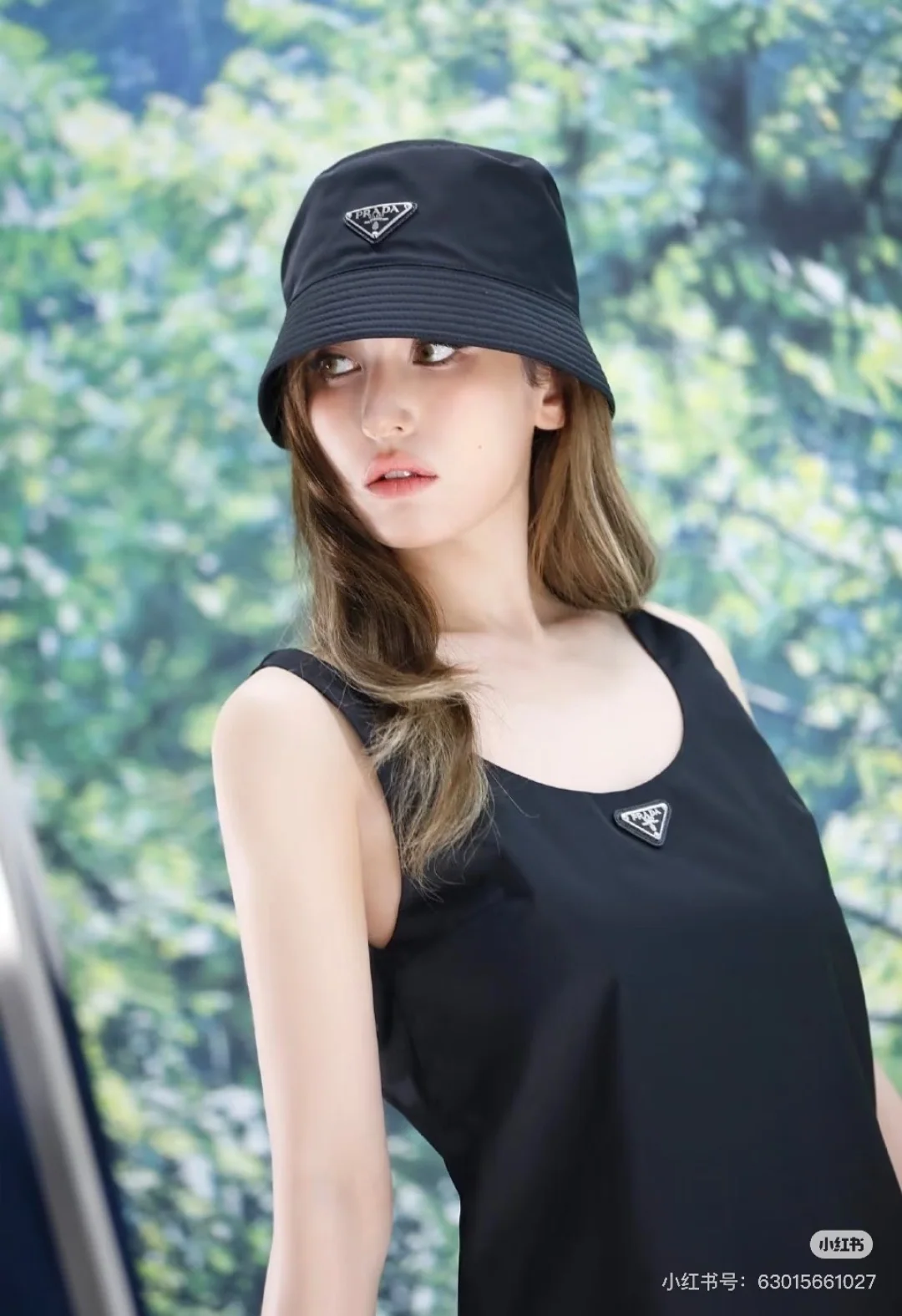 프라다 친환경 리사이클 나일론 여성 반팔 티셔츠 상세 이미지 3