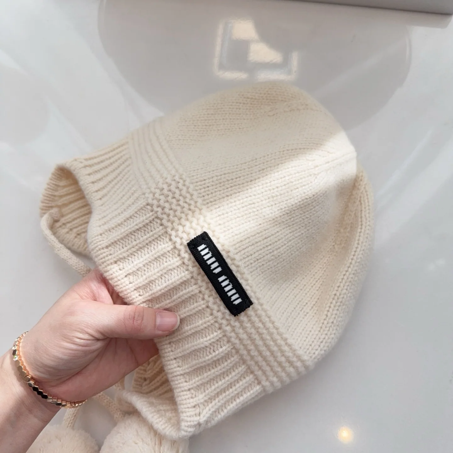 미우미우 모자 81392 Miu Miu Cap 상세 이미지 4