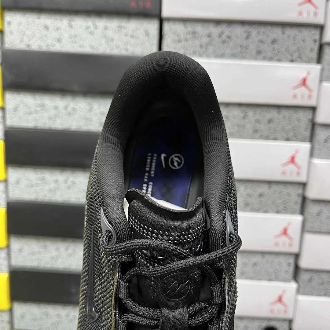 나이키 [EG] 에어 IQ8601-001 201665 Nike Air Liquid Max Fragment Black 상세 이미지 7
