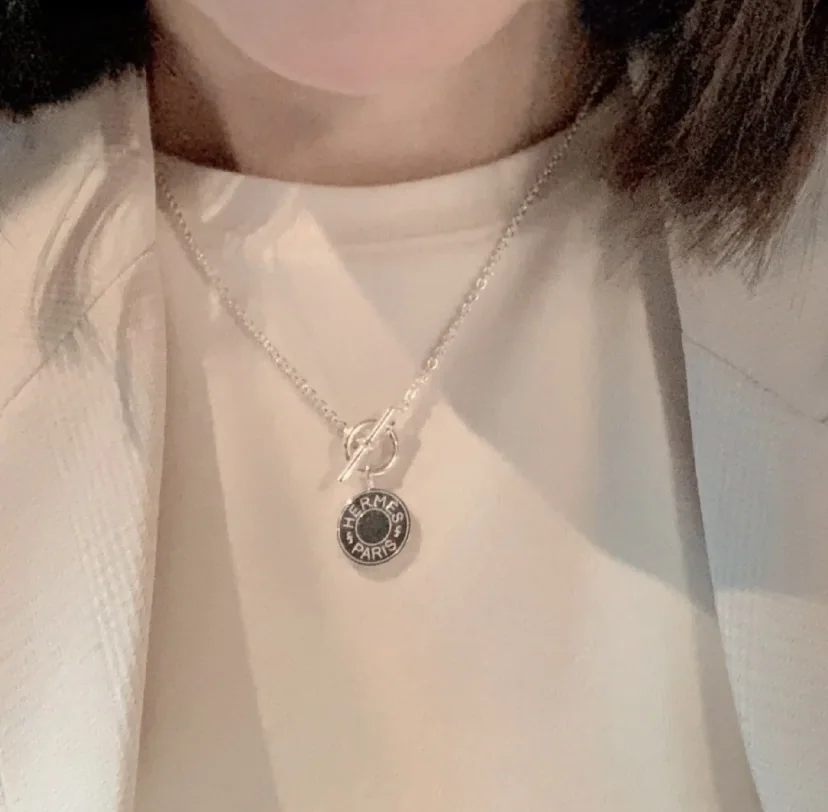 에르메스 OT 클래식 라운드 펜던트 은목걸이 70487