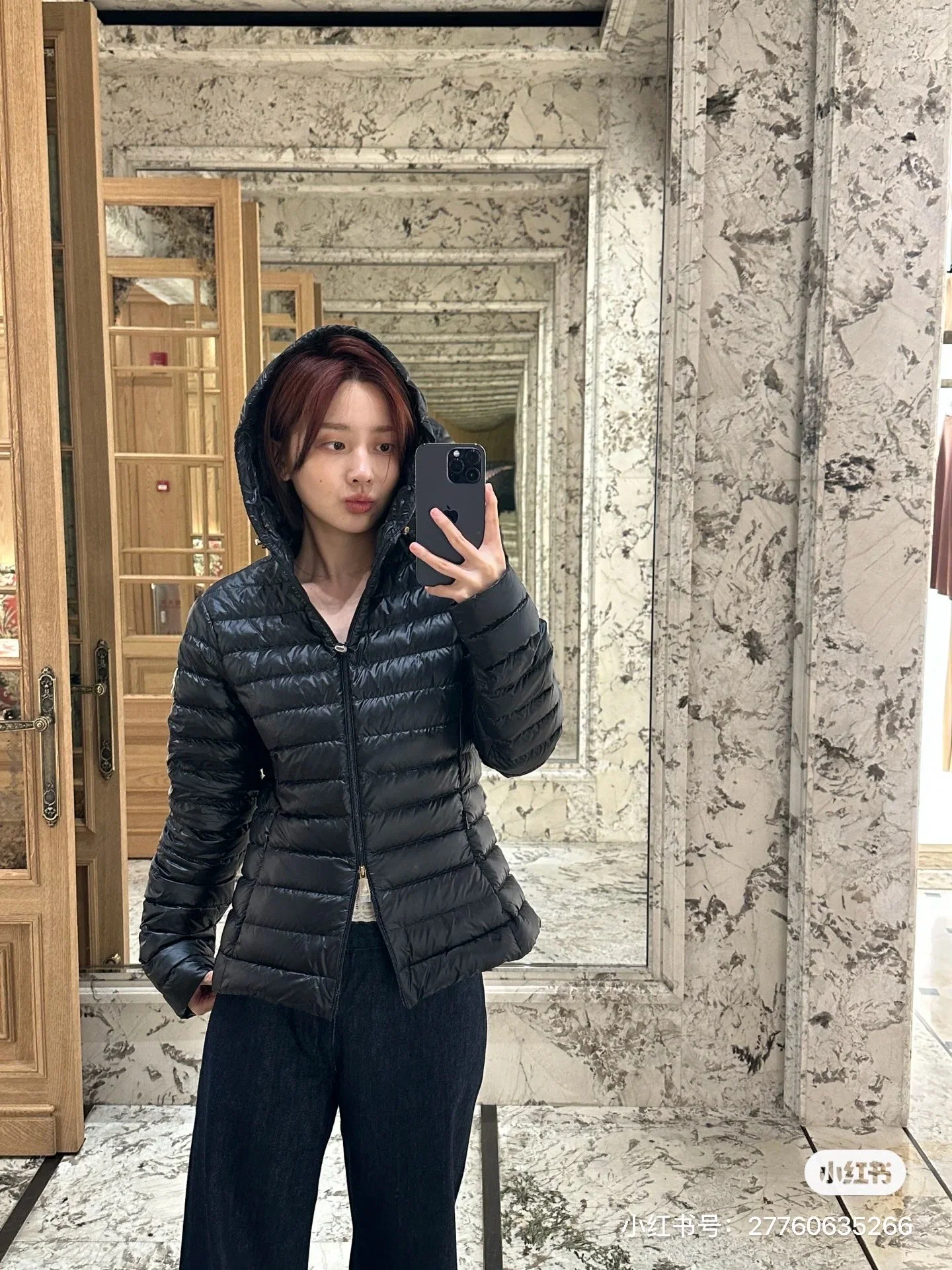 몽클레어 아이겔 후드 립 패턴 여성 숏 패딩 146586