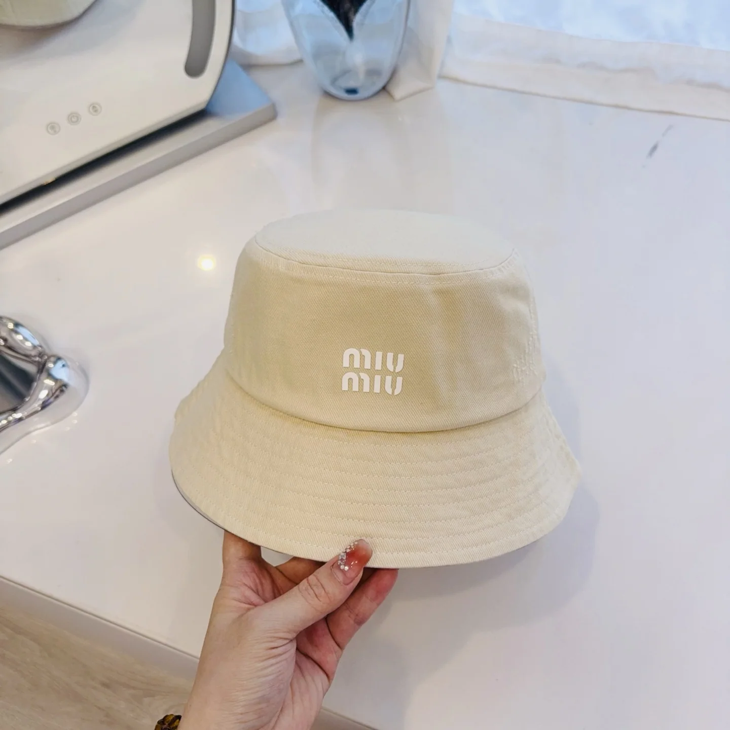 미우미우 모자 81303 Miu Miu Cap 상세 이미지 2