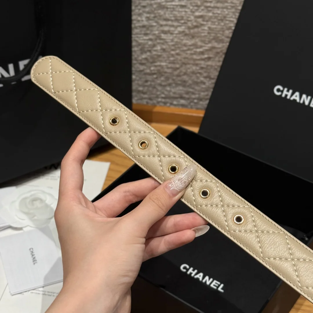 샤넬 더블 C 메탈 로고 램스킨 벨트 상세 이미지 7