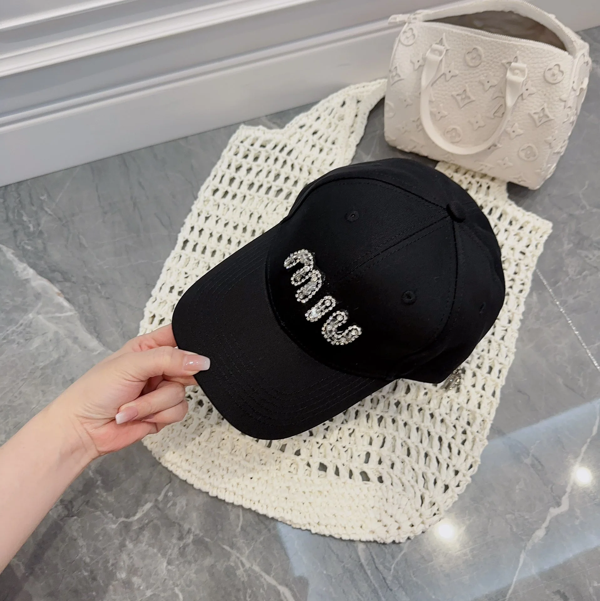 미우미우 모자 79432 Miu Miu Cap 상세 이미지 4