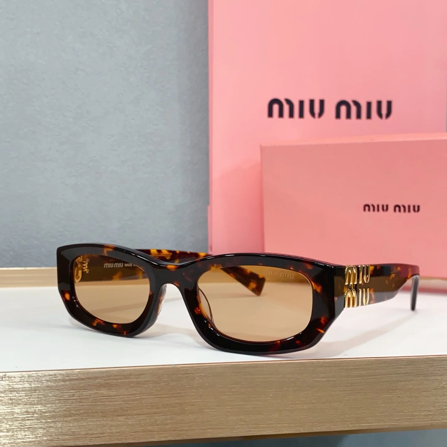미우미우 선글라스 MU 04 UV 상세 이미지 2