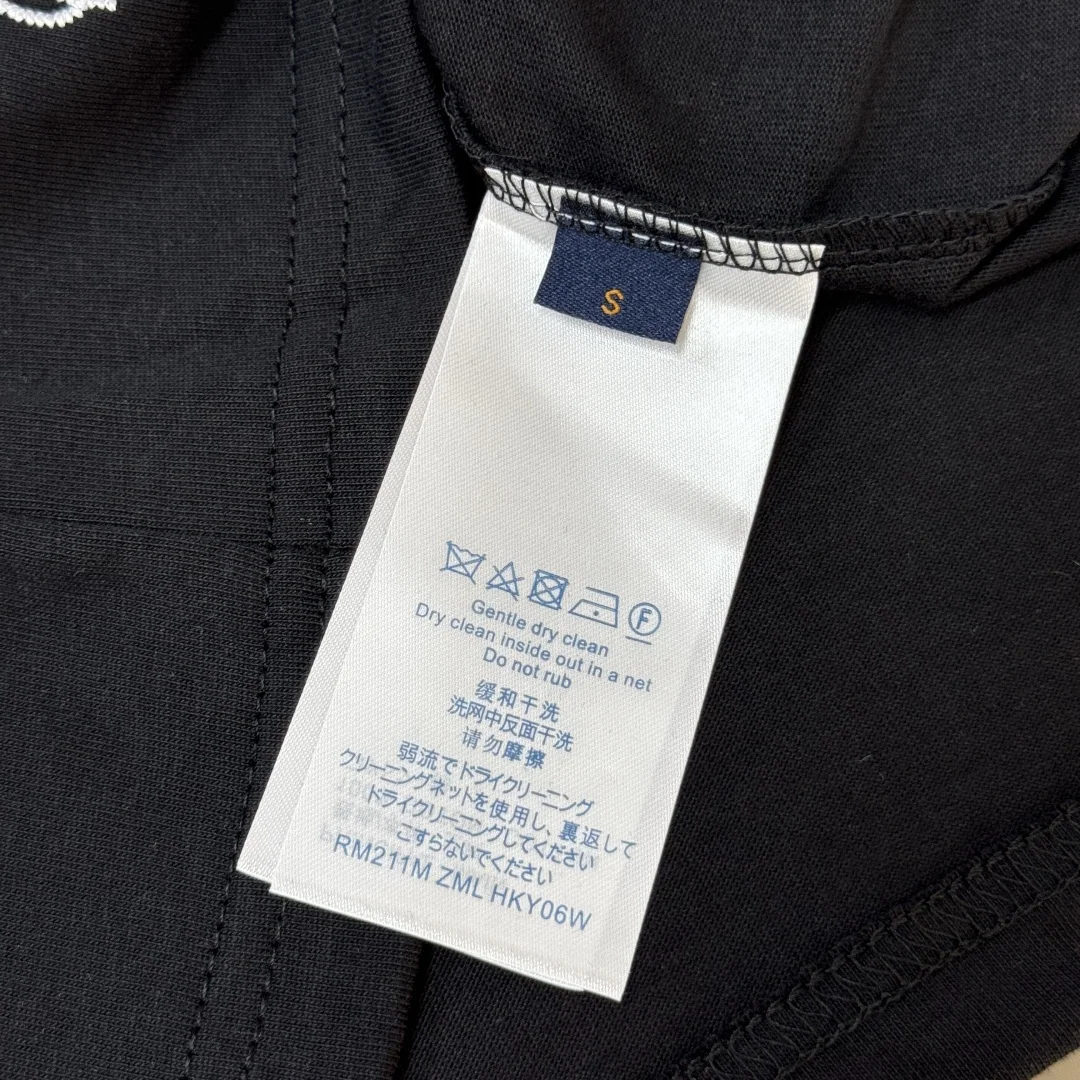 루이비통 남성용 유니섹스 반팔 티셔츠 상세 이미지 8