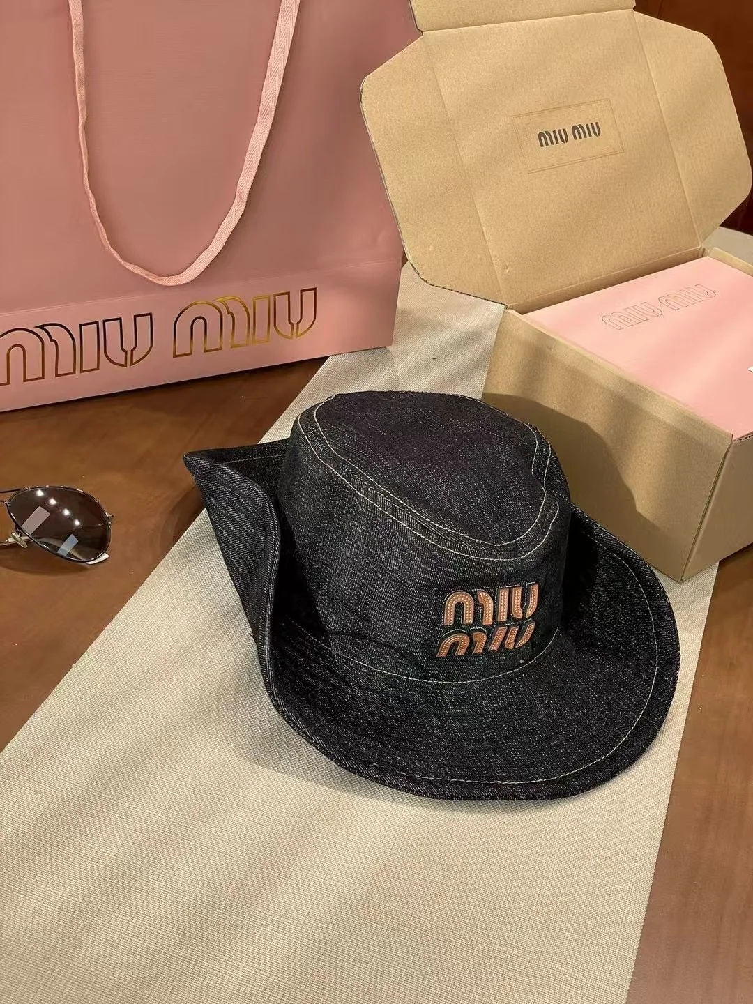 미우미우 모자 80928 Miu Miu Cap 상세 이미지 5