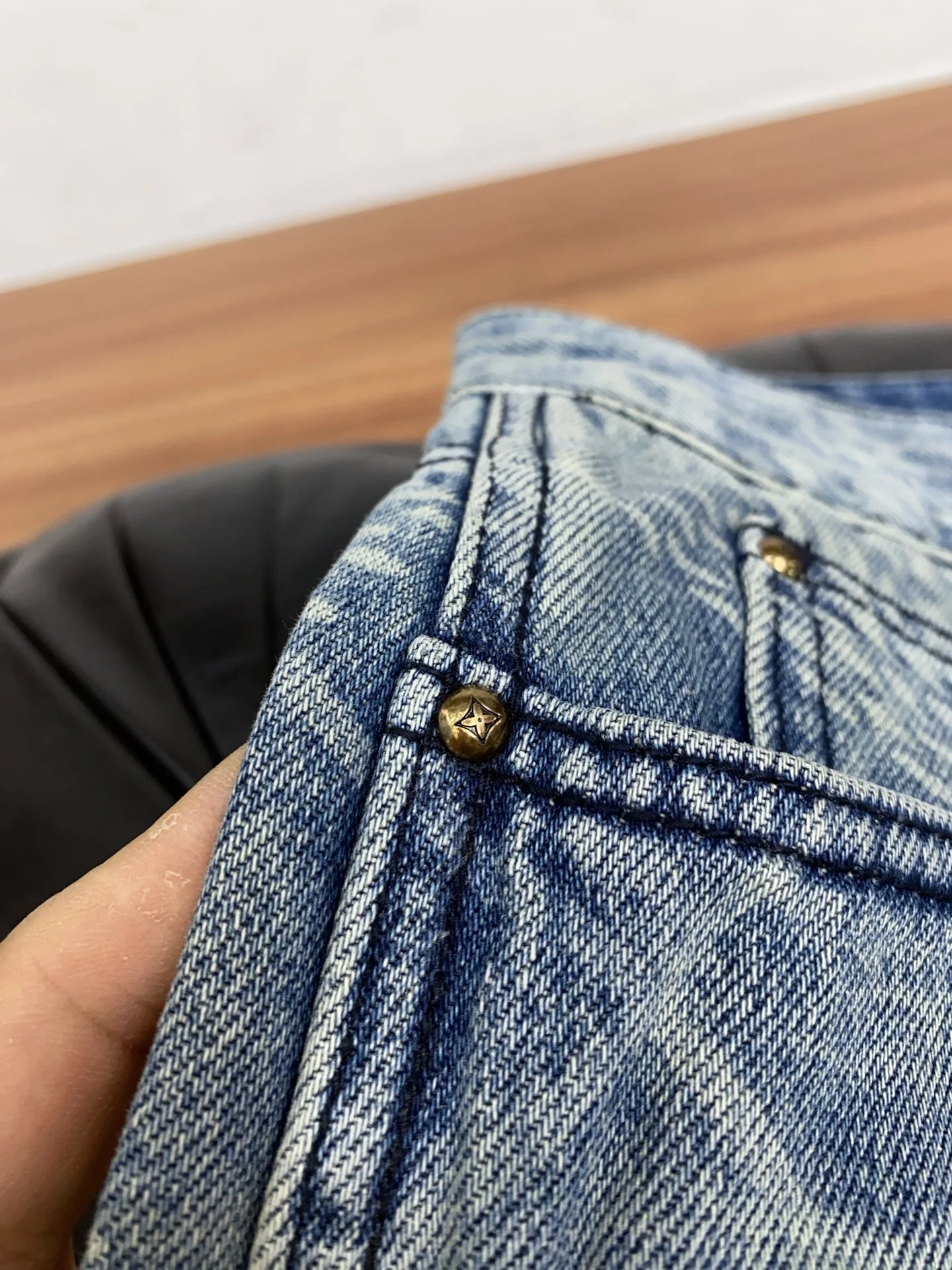 루이비통 남성 반바지 65824 Louis Vuitton Shorts 상세 이미지 7