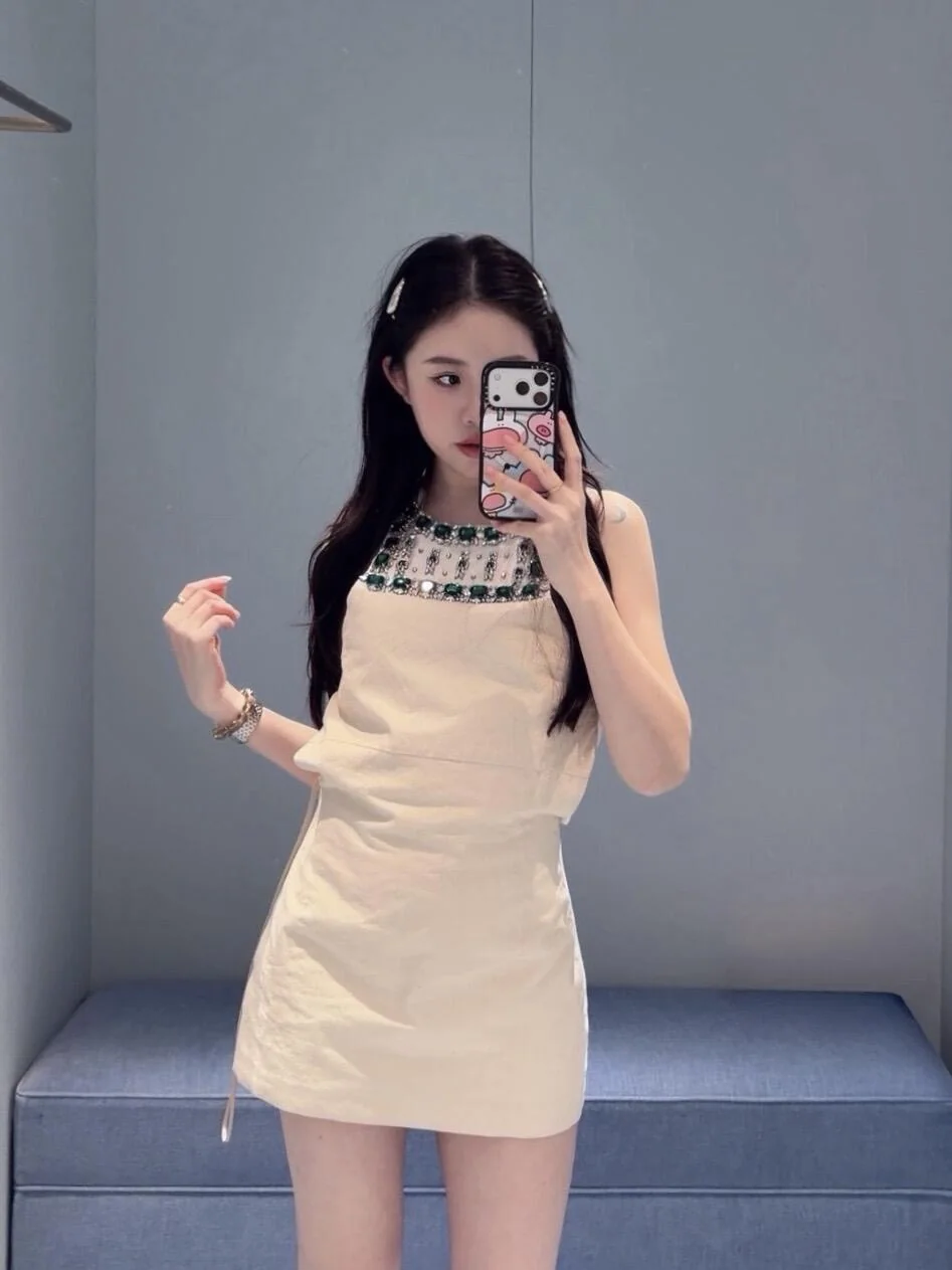 미우미우 A라인 폴로 카라 민소매 원피스 2026 SS 상세 이미지 6