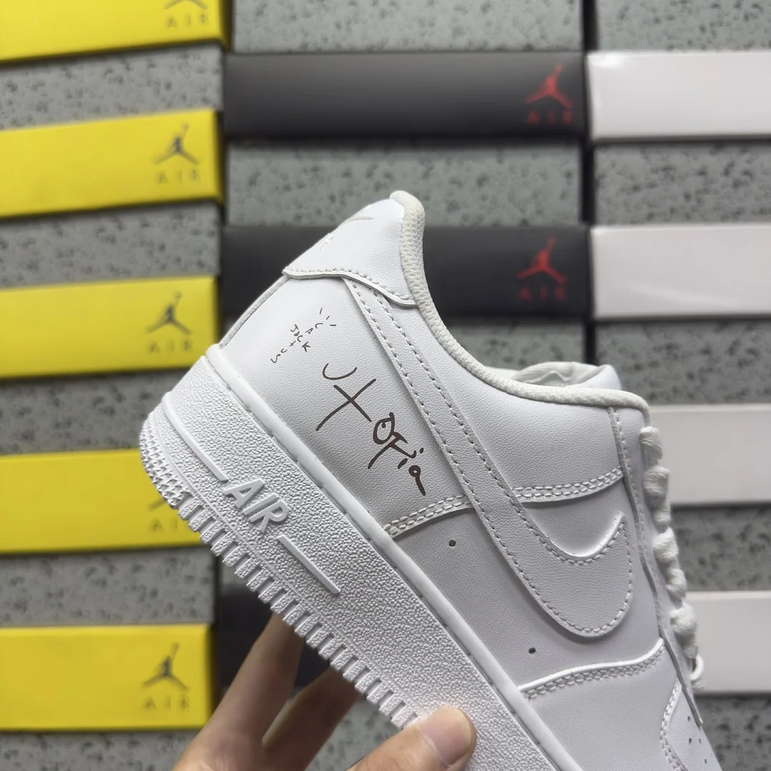 나이키 [XY/PB] 에어 포스 1 로우 DD8959-100 201823 Nike Air Force 1 Low '07 White Travis 상세 이미지 4