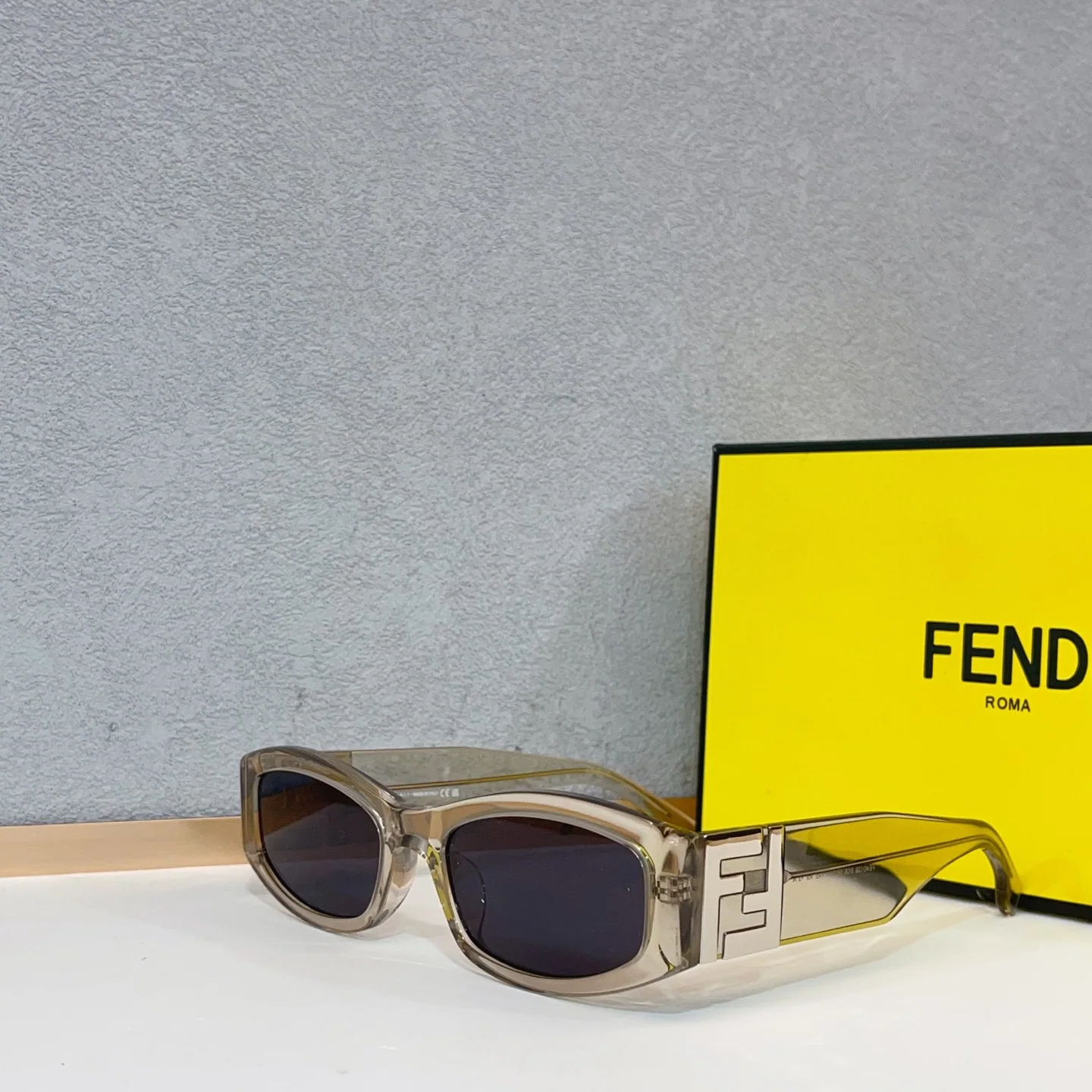 펜디 선글라스 74220 Fendi Sunglasses 상세 이미지 1